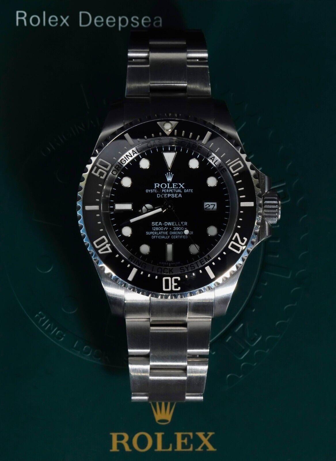 Rolex Sea-Dweller 116660 Stainless Steel Oyster Bracelet, Box & Papers In Good Condition For Sale In Providence, RI