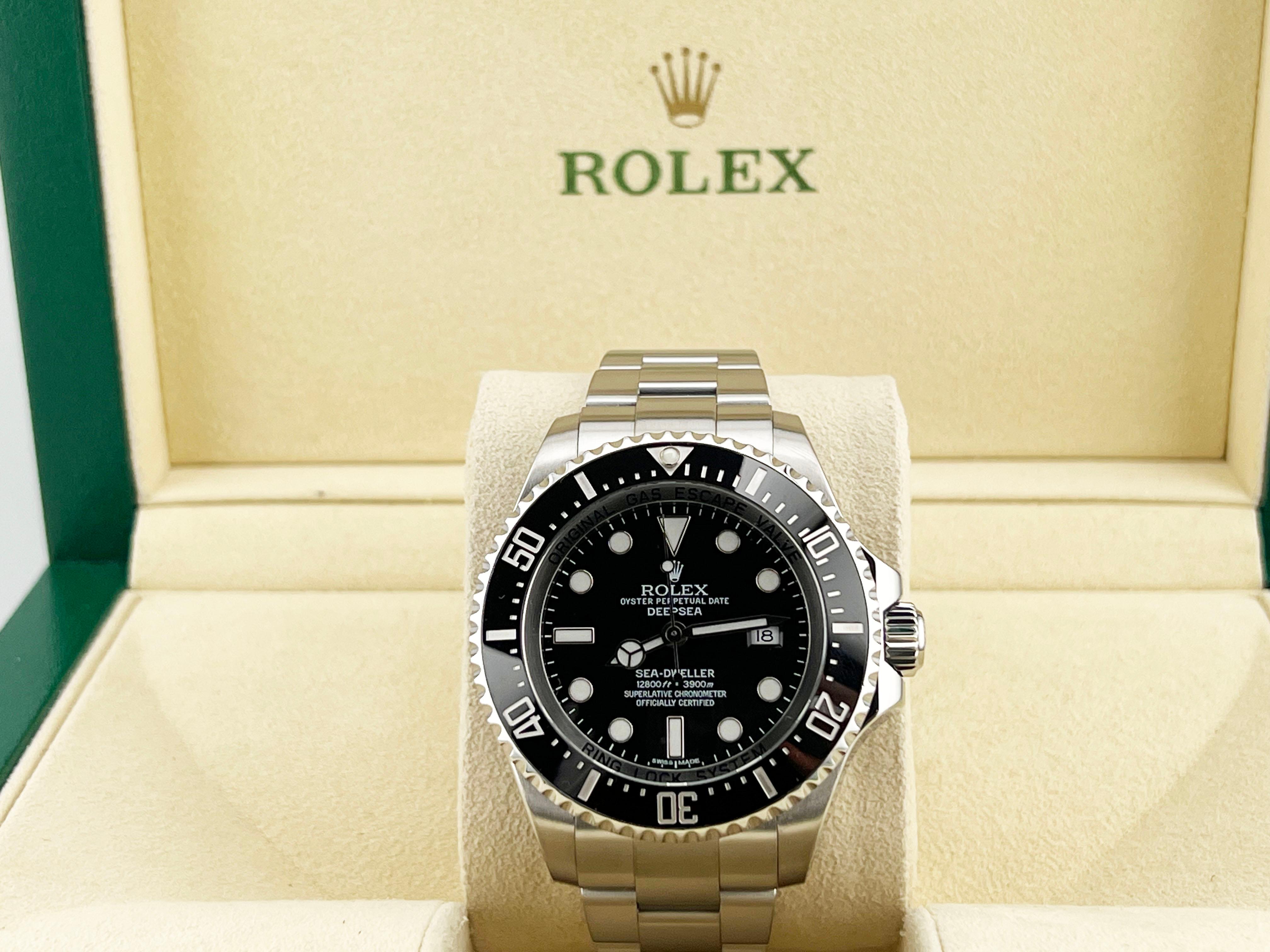 Stilnummer: 116660

Seriennummer: 1646D***

Jahr: 2014-Jetzt

Modell: Rolex Sea-Dweller Deepsea

MATERIAL des Gehäuses: Rostfreier Stahl 

Band: Rostfreier Stahl 

Lünette: Schwarze Keramik 

Zifferblatt: Schwarz 

Gesicht: Saphirglas