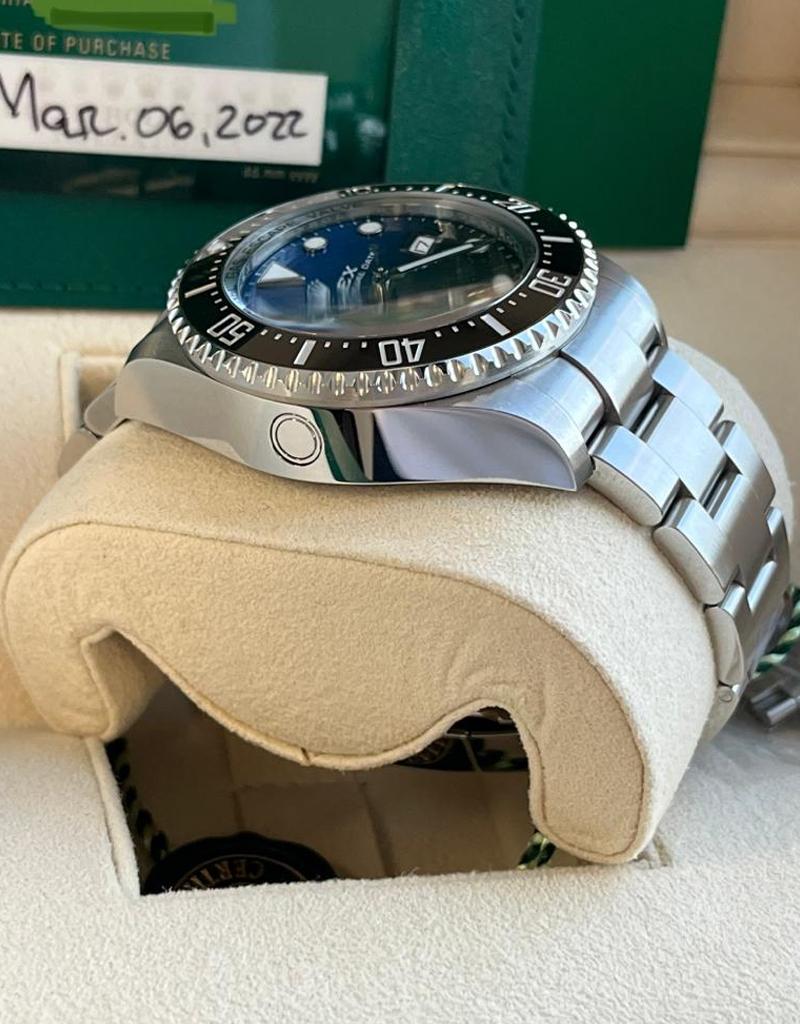 Rolex Sea-Dweller Deepsea James Cameron Montre bleue en acier inoxydable 126660 en vente 5
