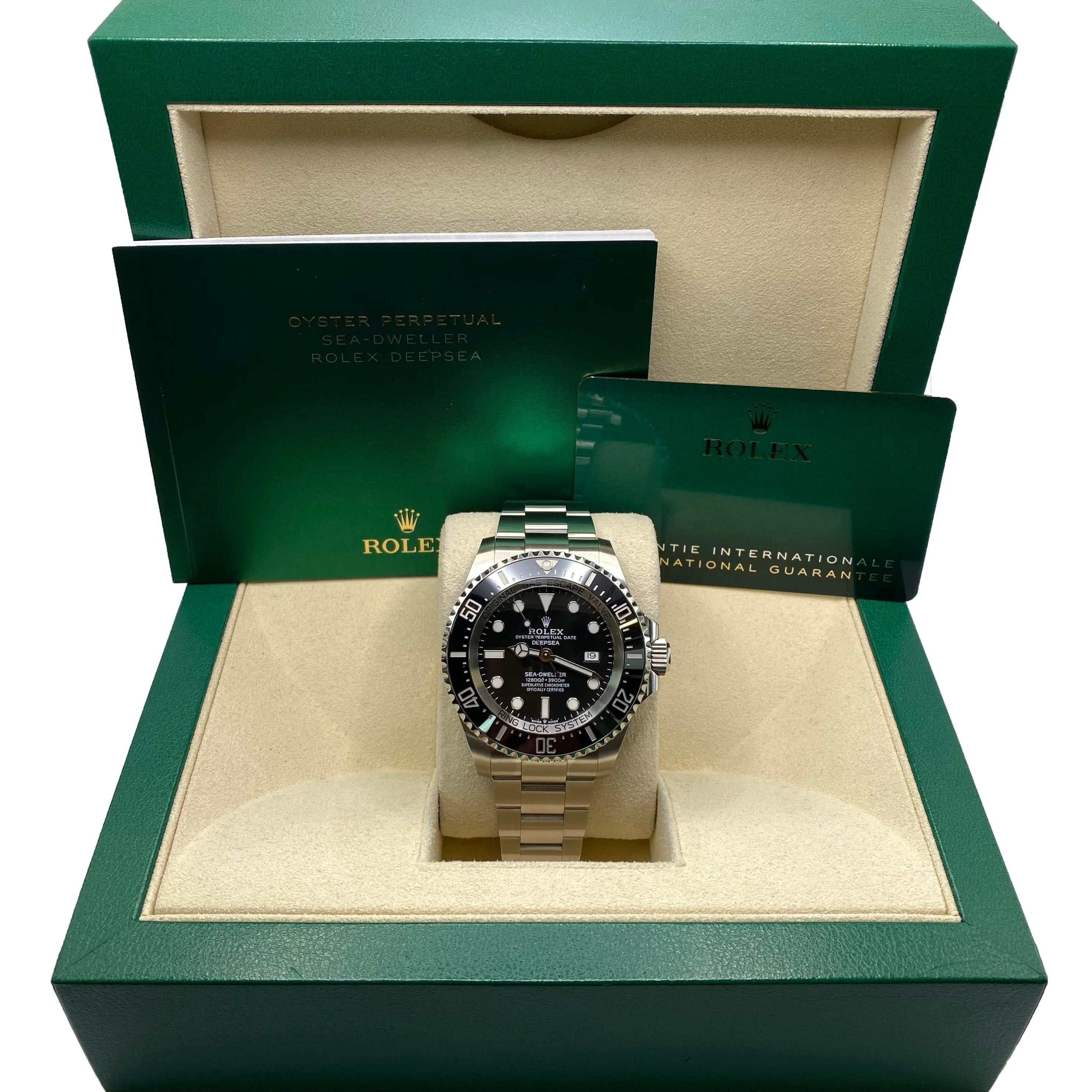 Pre-owned in excellent condition. Original Box and paper included. 

👑 General Information
Brand: Rolex

Model: Sea-Dweller 126660

Model Number: 126660

Type: Wristwatch

Department: Men

Style: Diver

Vintage: ❌ No

Year Manufactured:
