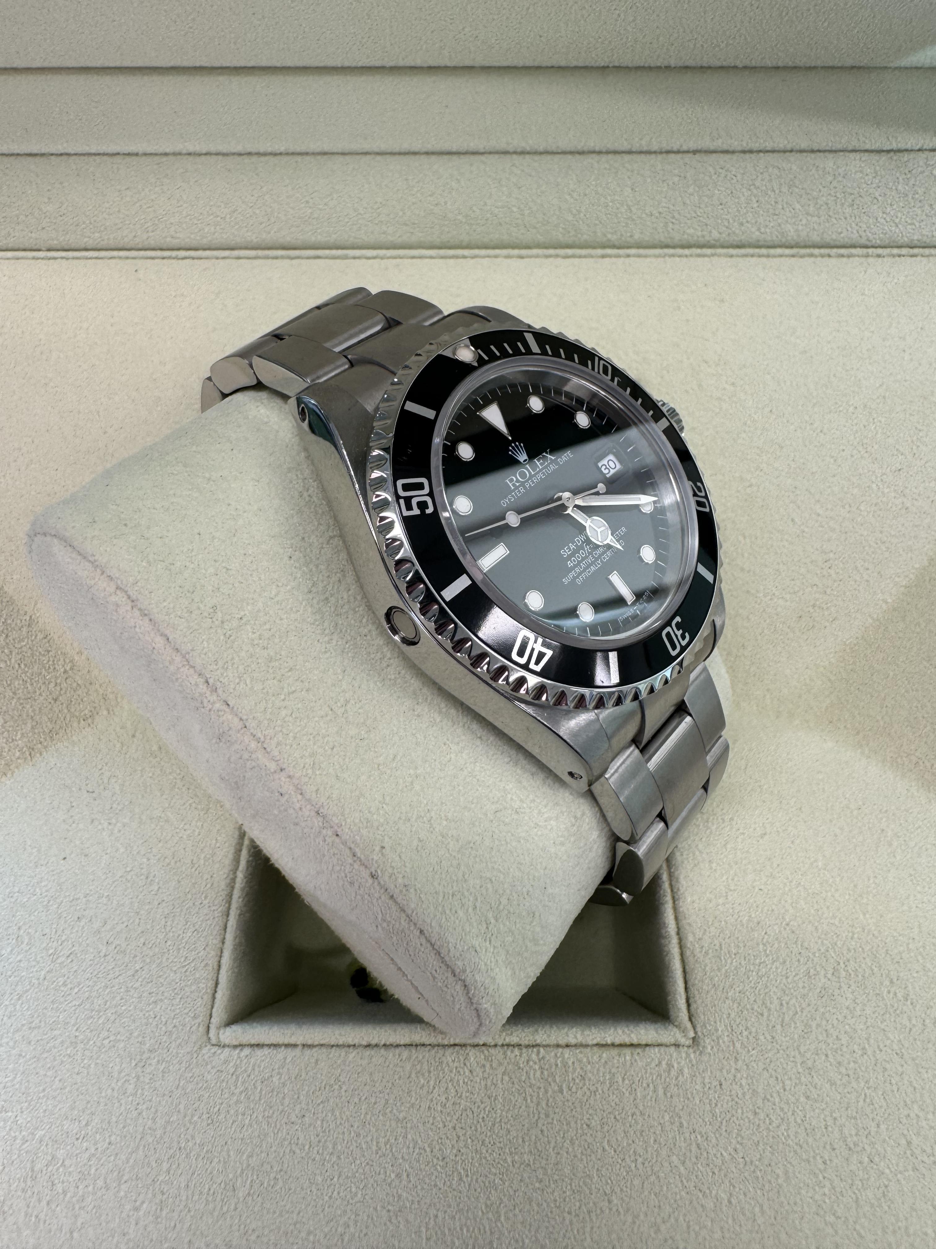 Rolex Sea-Dweller Mint en acier inoxydable Excellent état - En vente à BEVERLY HILLS, CA