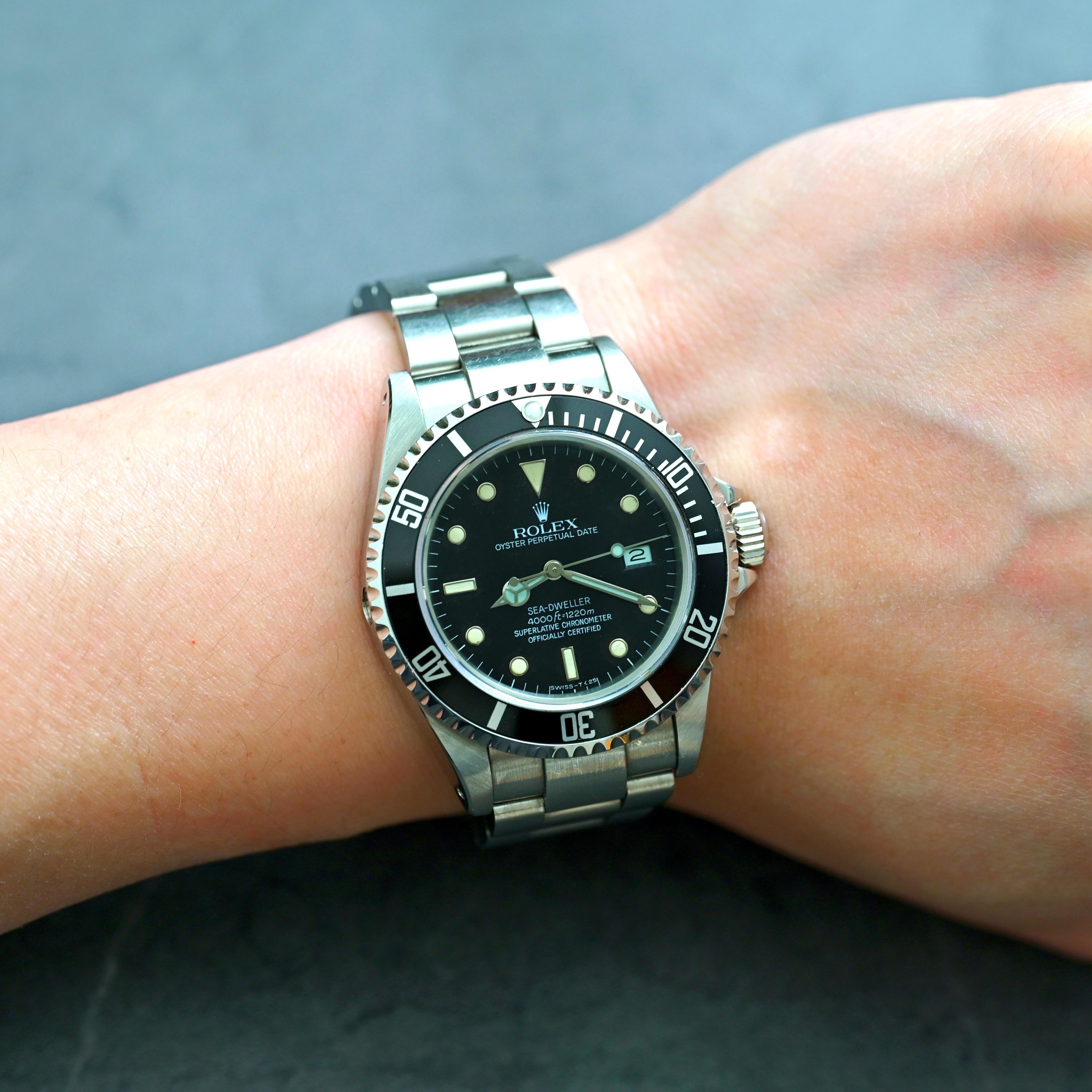 Rolex Sea-Dweller Submariner 16660 Steel Watch, 1981 7