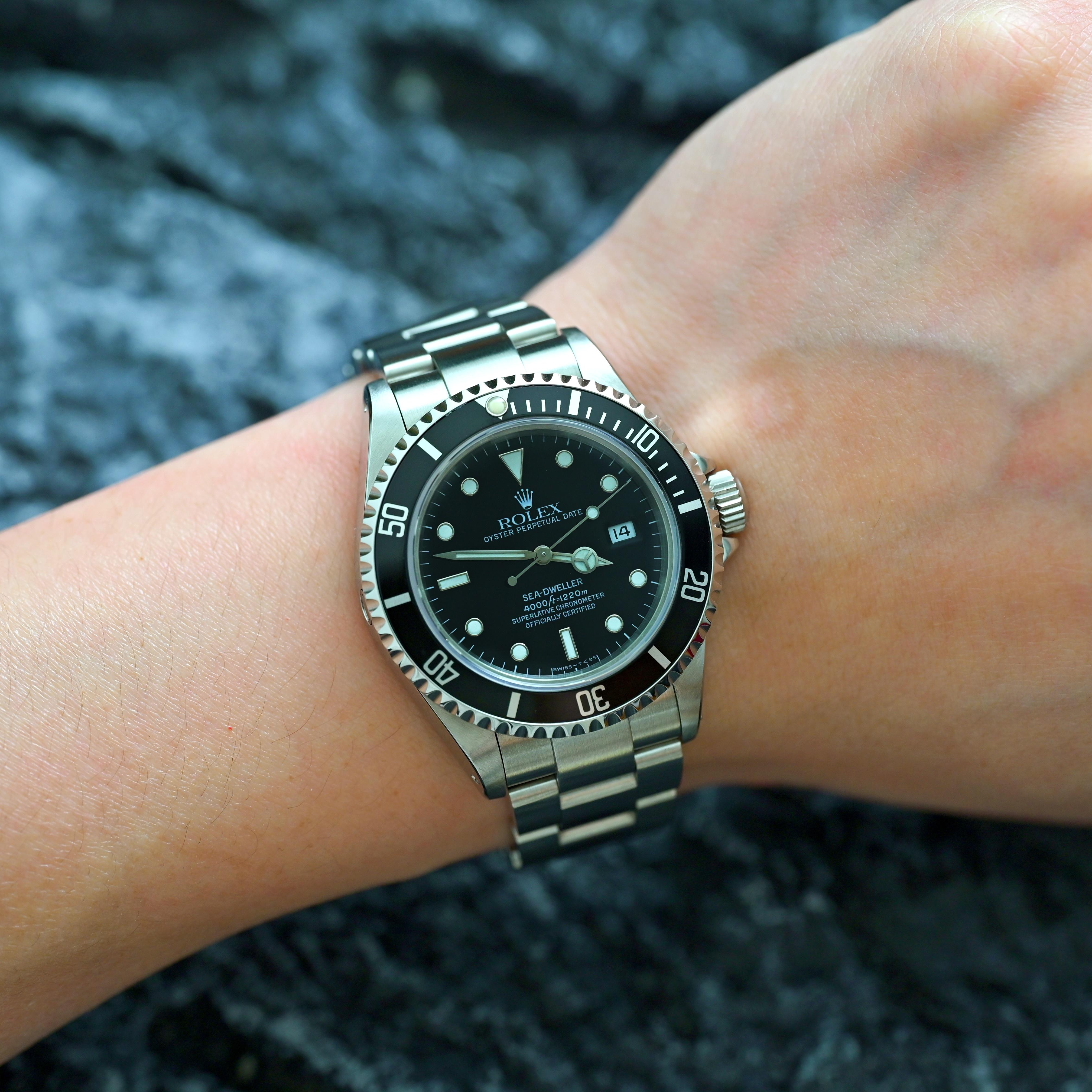 Rolex Sea-Dweller Submariner Black Dial 16600 Steel Automatic Watch, 1993 For Sale 6