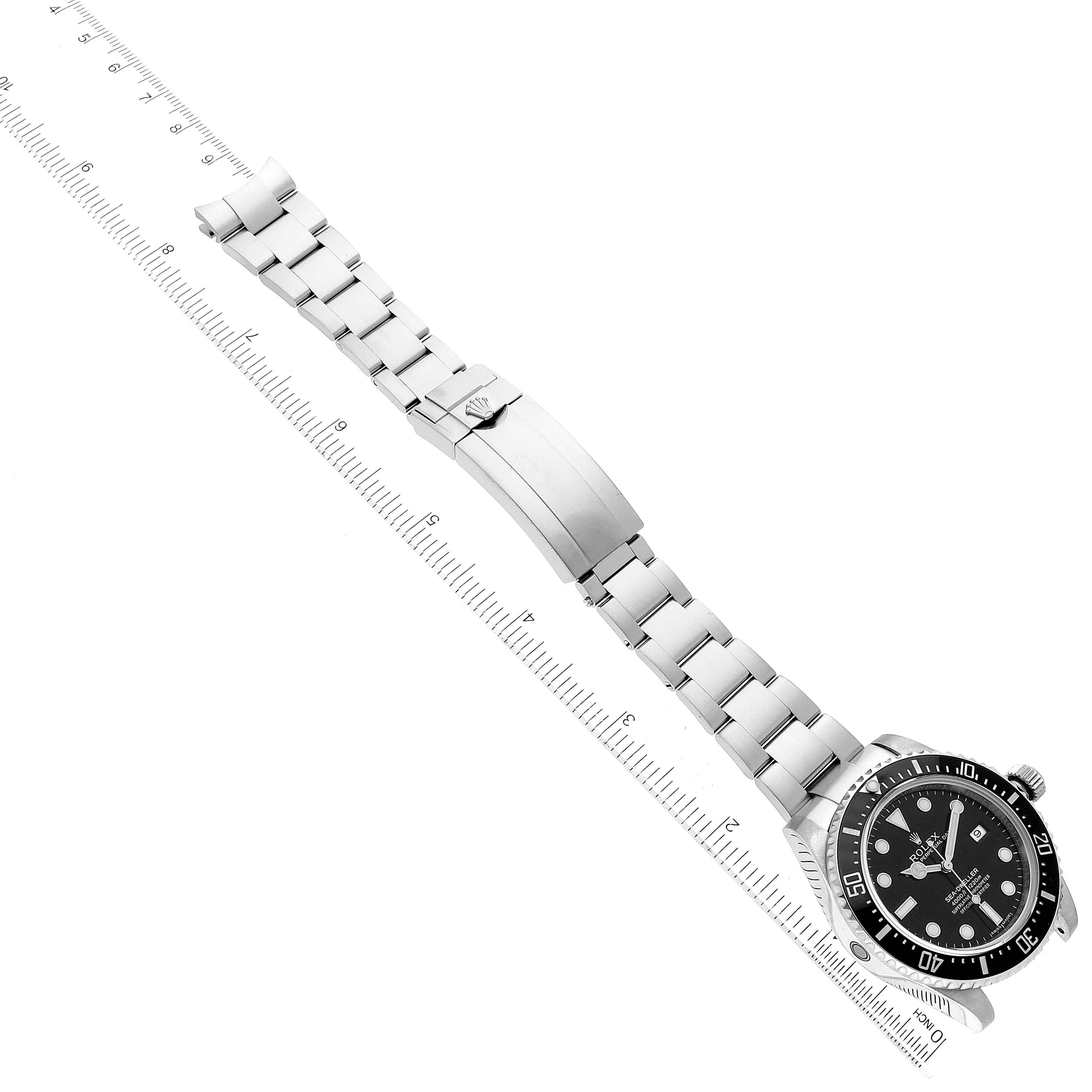 Rolex Seadweller 4000 Black Dial Automatic Steel Mens Watch 116600 en vente 7