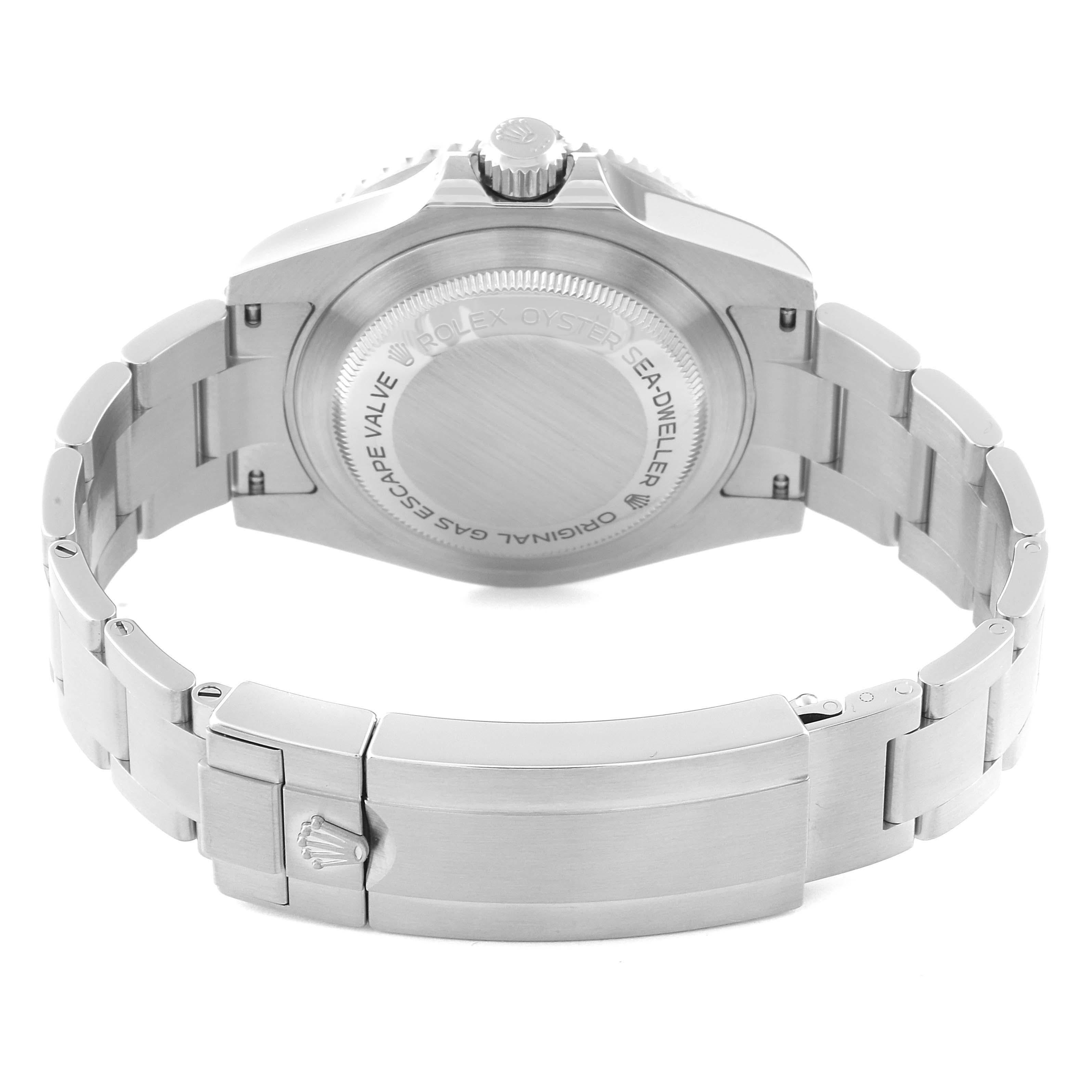 Rolex Seadweller 4000 Black Dial Automatic Steel Mens Watch 116600   en vente 4