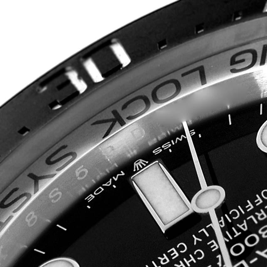Rolex Seadweller Deepsea 44 Cameron D-Blue Dial Steel Mens Watch 126660 Box Card. Mouvement automatique à remontage automatique, officiellement certifié chronomètre. Boîtier oyster en acier inoxydable de 44 mm de diamètre. Logo Rolex sur la