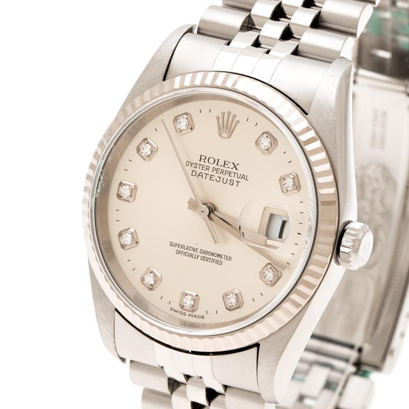 Datejust watches, first introduced in 1945, are one of the most recognizable and much-coveted watches from the house Rolex. It was the first timepiece to come with an automatic date changing function, a stunning invention that revolutionised the