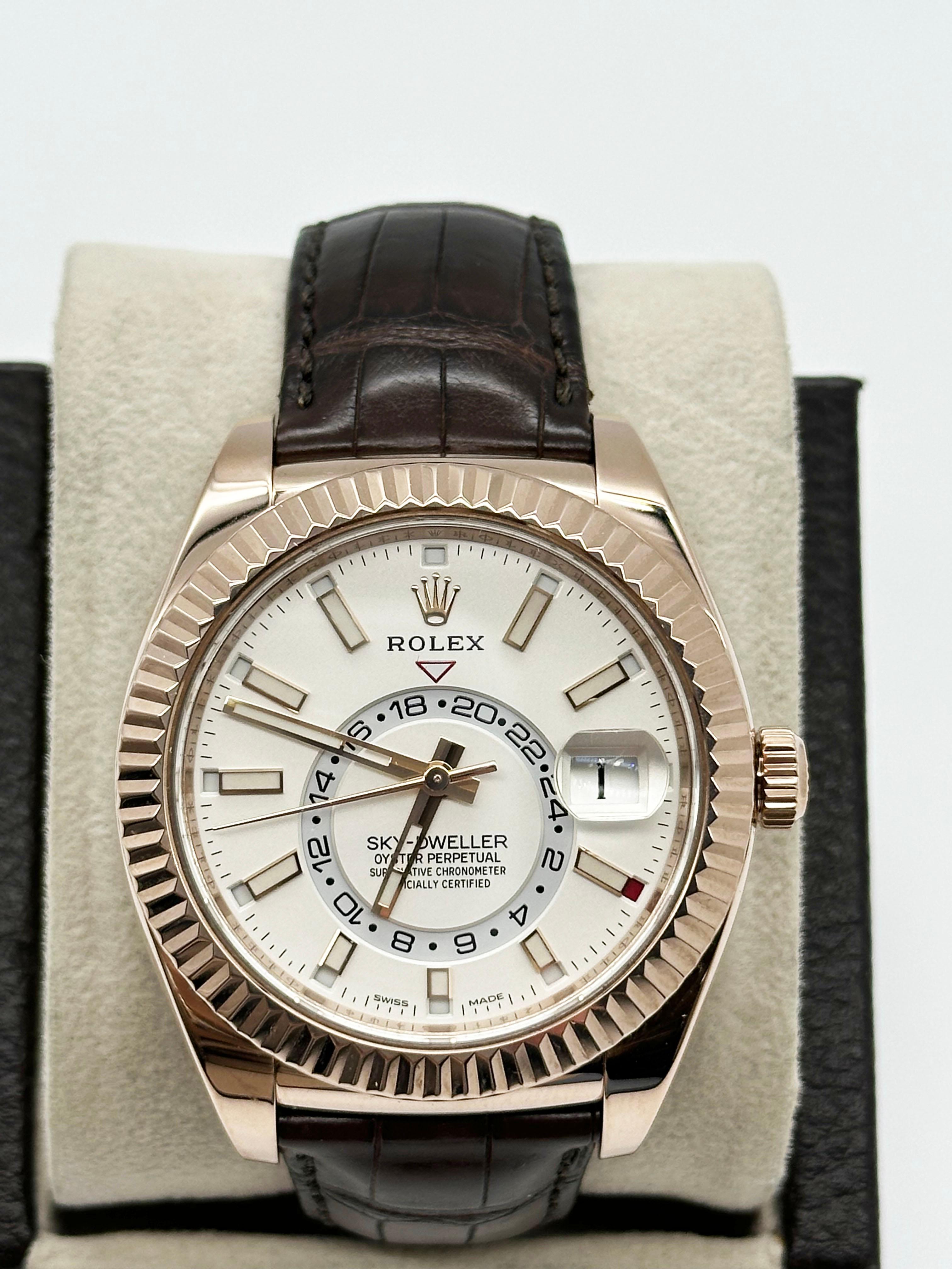 Rolex Sky Dweller 326135 42mm Roségold Weißes Zifferblatt Lederriemen Rolex Box 1