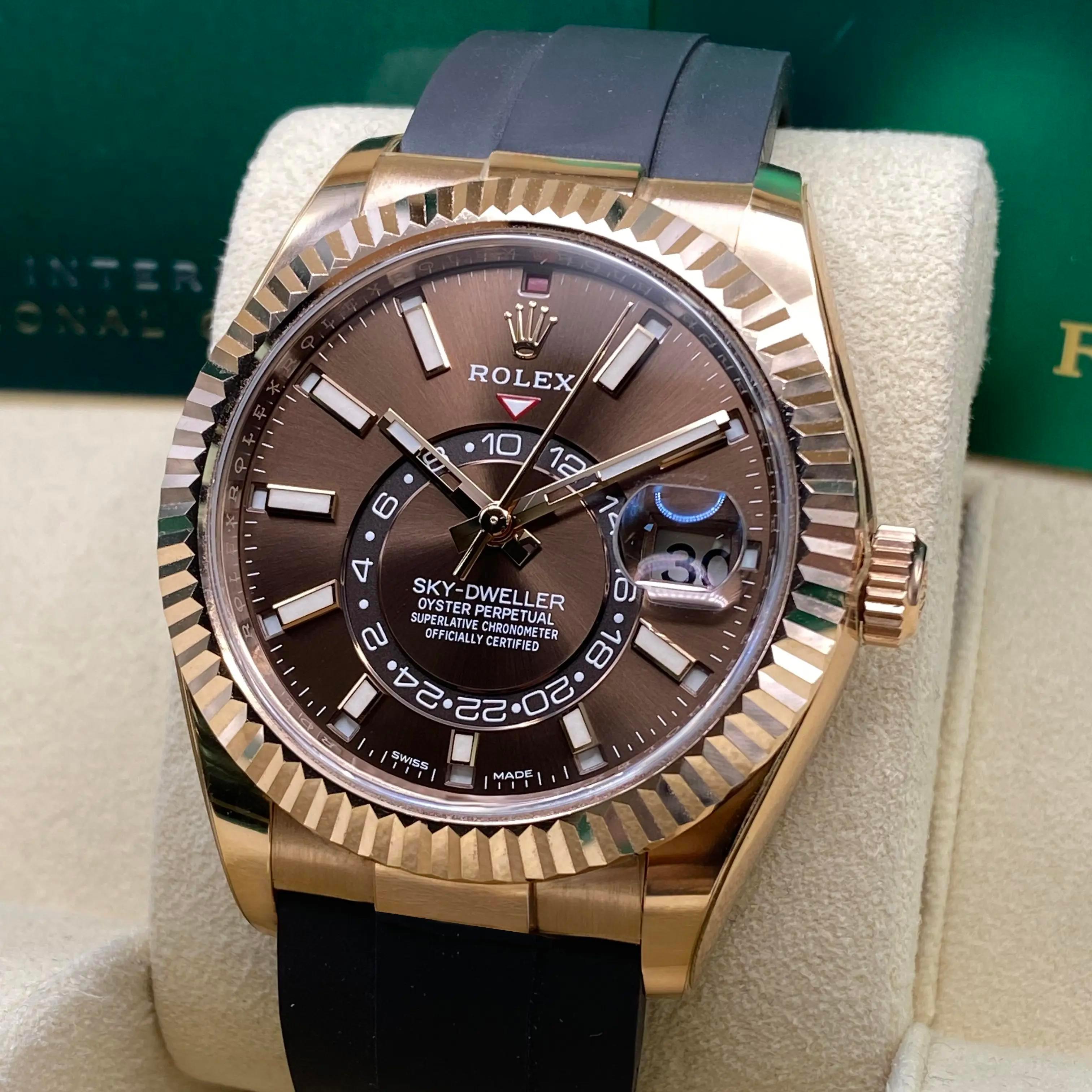 Excellent pre-owned condition. Box and papers. 

General Information
Brand: Rolex
Model Name: Sky-Dweller
Model Number: 326235
Type: Wristwatch
Style: Dress/Formal, Luxury
Department: Men
Country/Region of Manufacture: Switzerland
Vintage:
