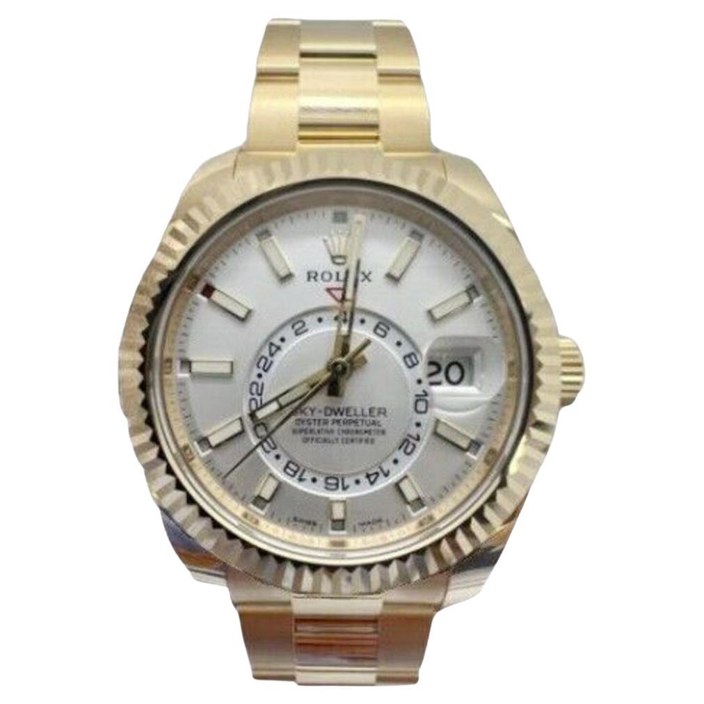 Montre Rolex Sky-Dweller 326938 42mm Cadran blanc, bracelet Oyster en or jaune 18K