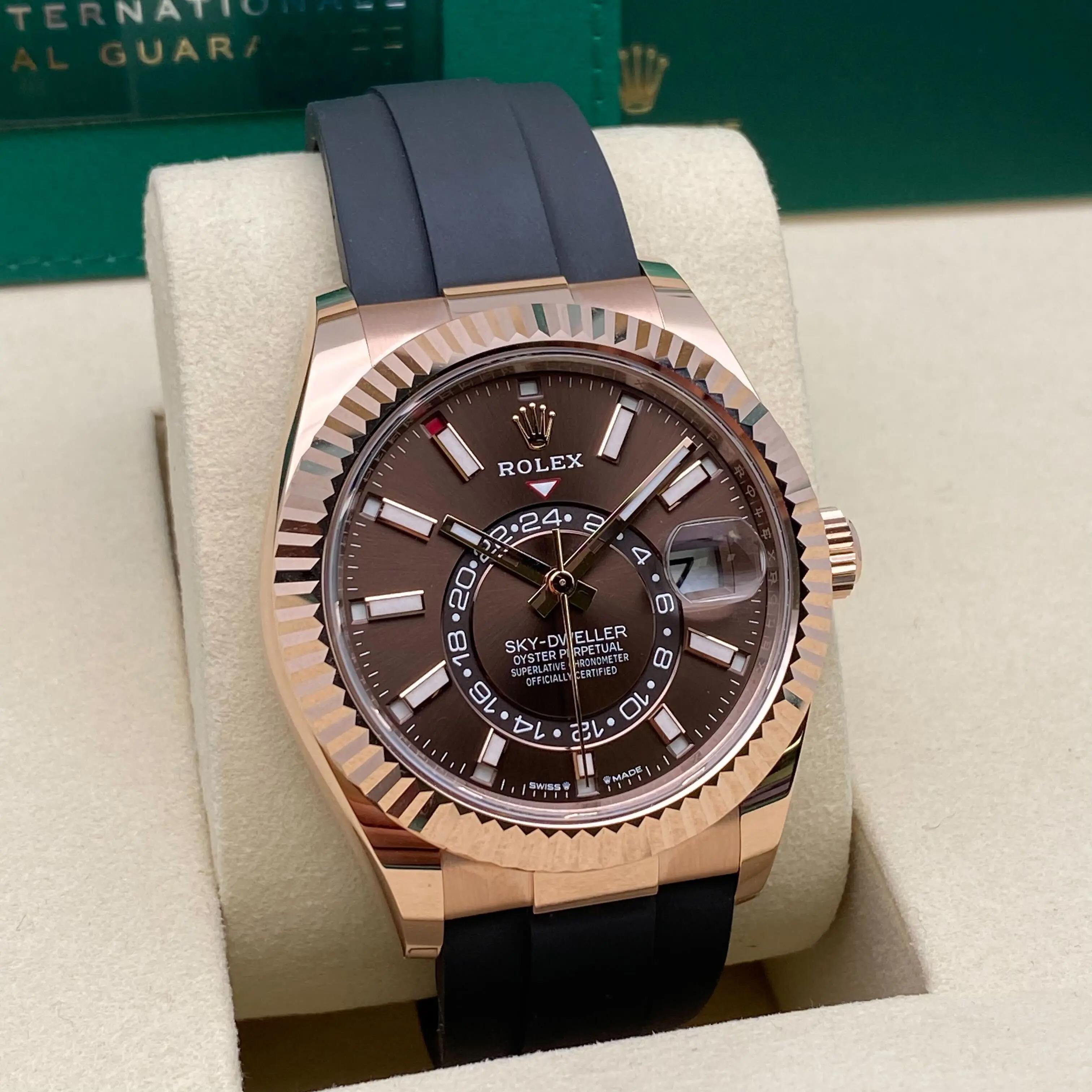 De los hombres Reloj Rolex Sky-Dweller 42 mm 336235 de oro rosa de 18 quilates con esfera de chocolate para hombre B&P en venta