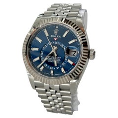 Rolex Montre Sky-Dweller 42mm, complète avec cadran bleu 2022 Jubilee Réf. : 326934