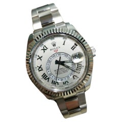 Rolex Montre Sky-Dweller avec boîtier en or blanc et cadran ivoire 326939