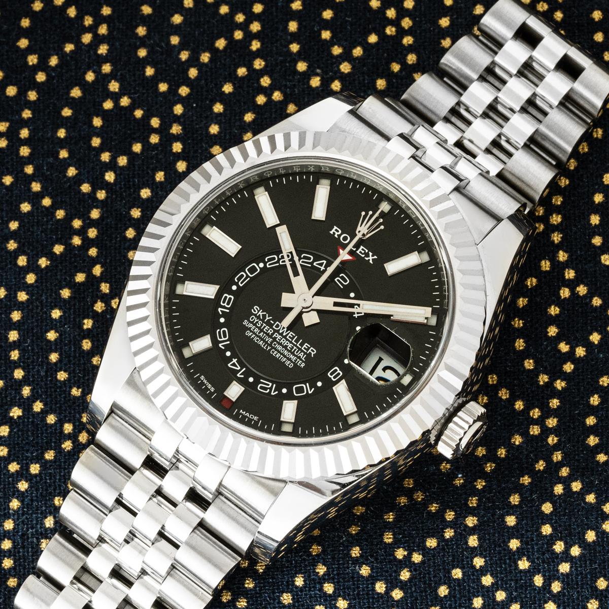 Rolex Sky-Dweller Quadrante Nero Bracciale Giubileo 326934 in vendita 4