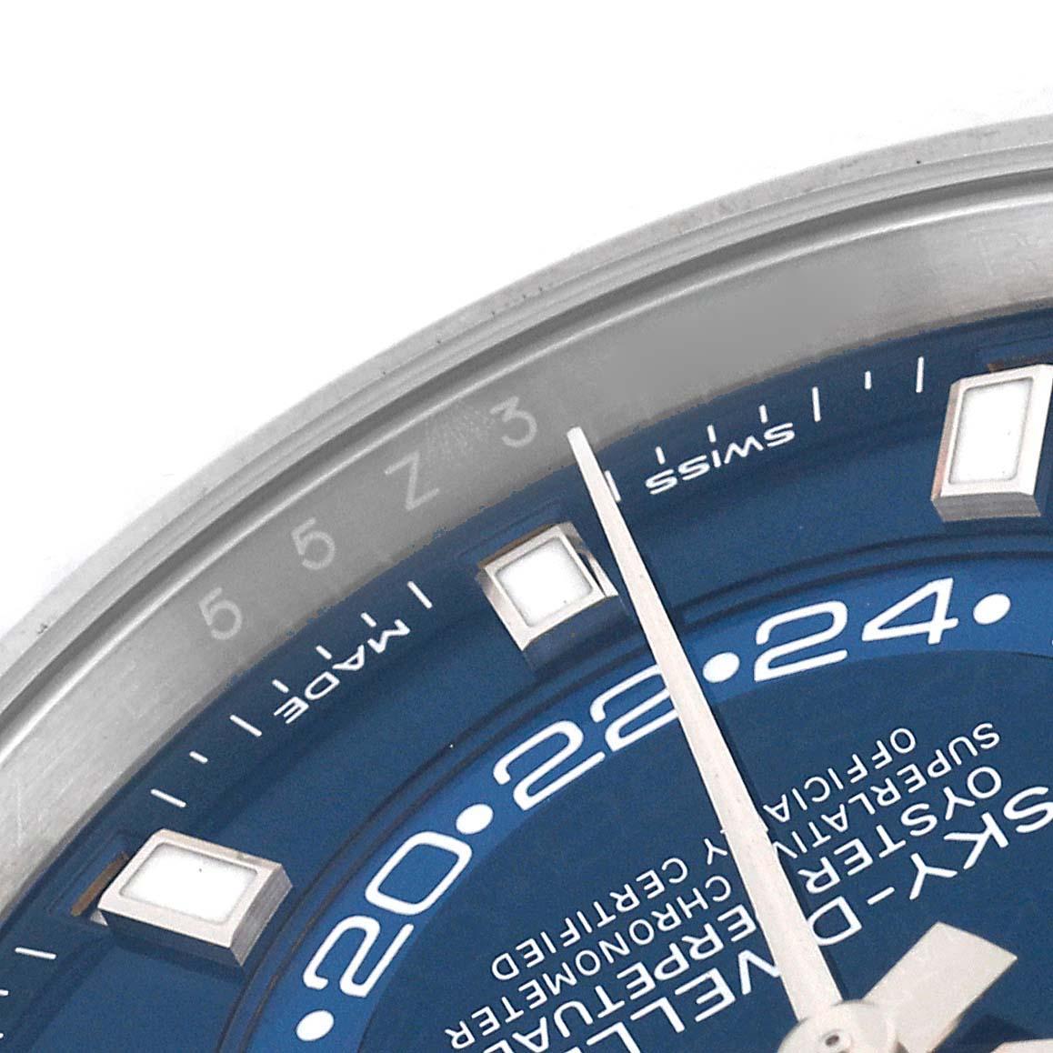 Rolex Montre Sky-Dweller bleue à cadran en acier et or blanc pour hommes 326934 avec carte de visite en vente 5