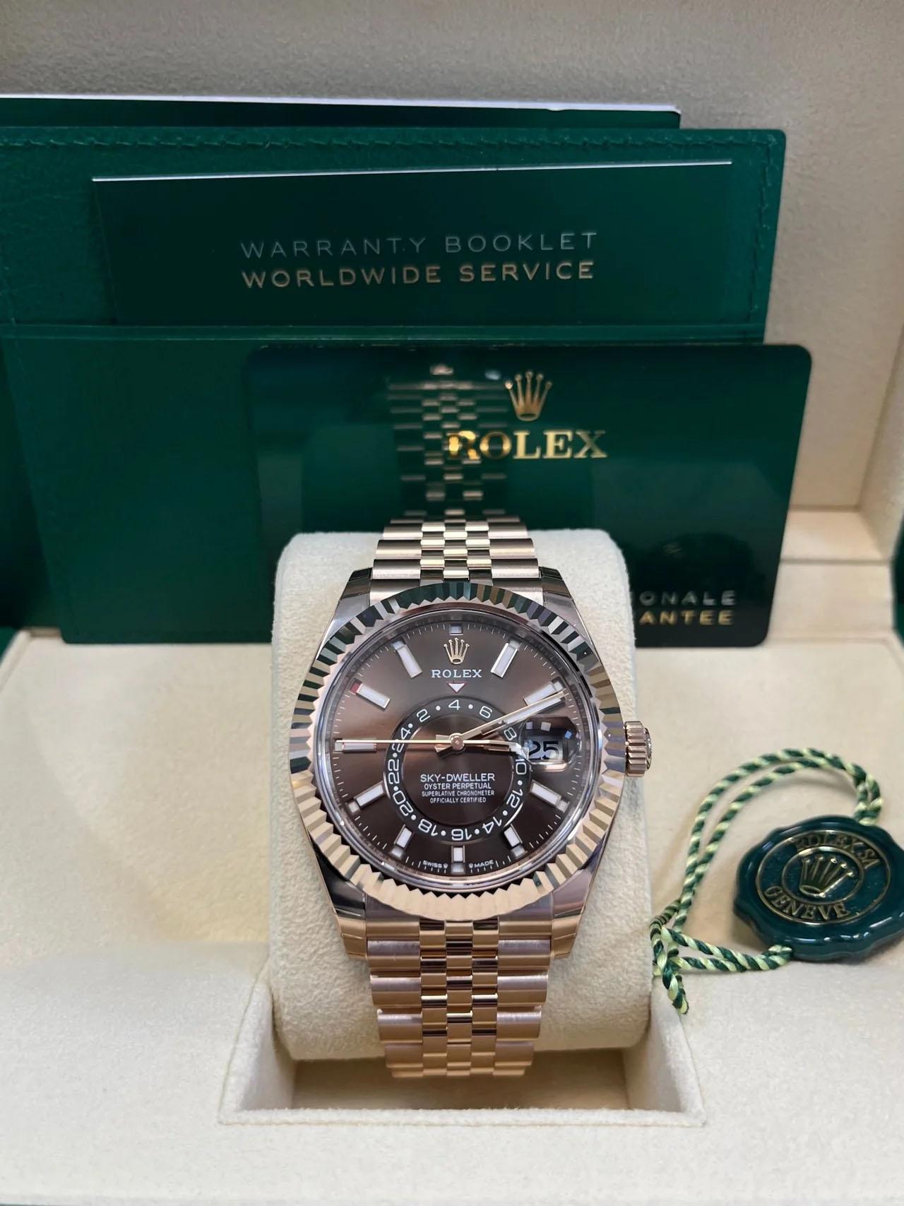 Rolex Sky-Dweller Quadrante Cioccolato Bracciale Giubileo 336935 in vendita 6