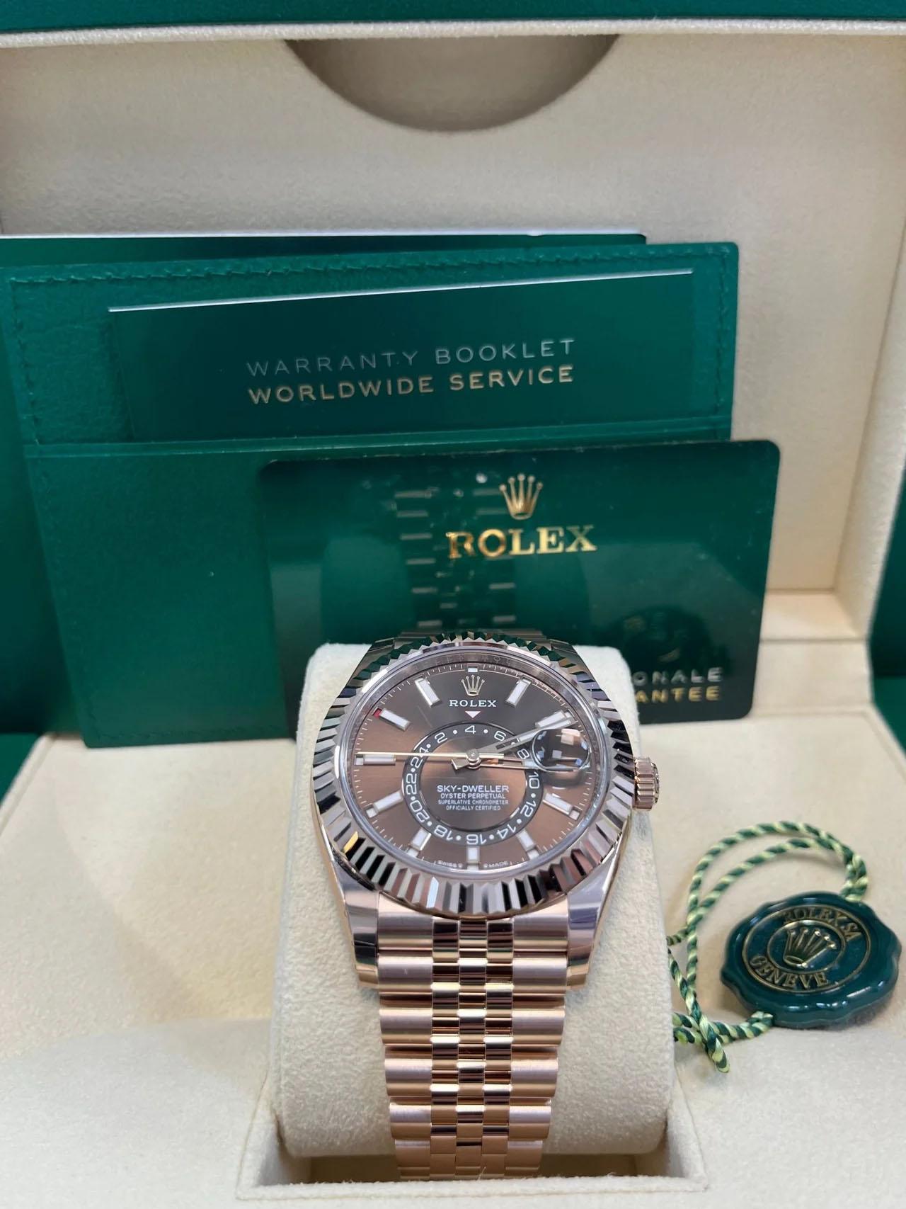 Rolex Sky-Dweller Quadrante Cioccolato Bracciale Giubileo 336935 in vendita 7