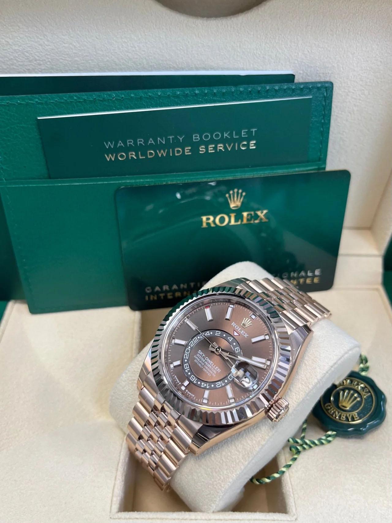 Rolex Sky-Dweller Quadrante Cioccolato Bracciale Giubileo 336935 in vendita 4