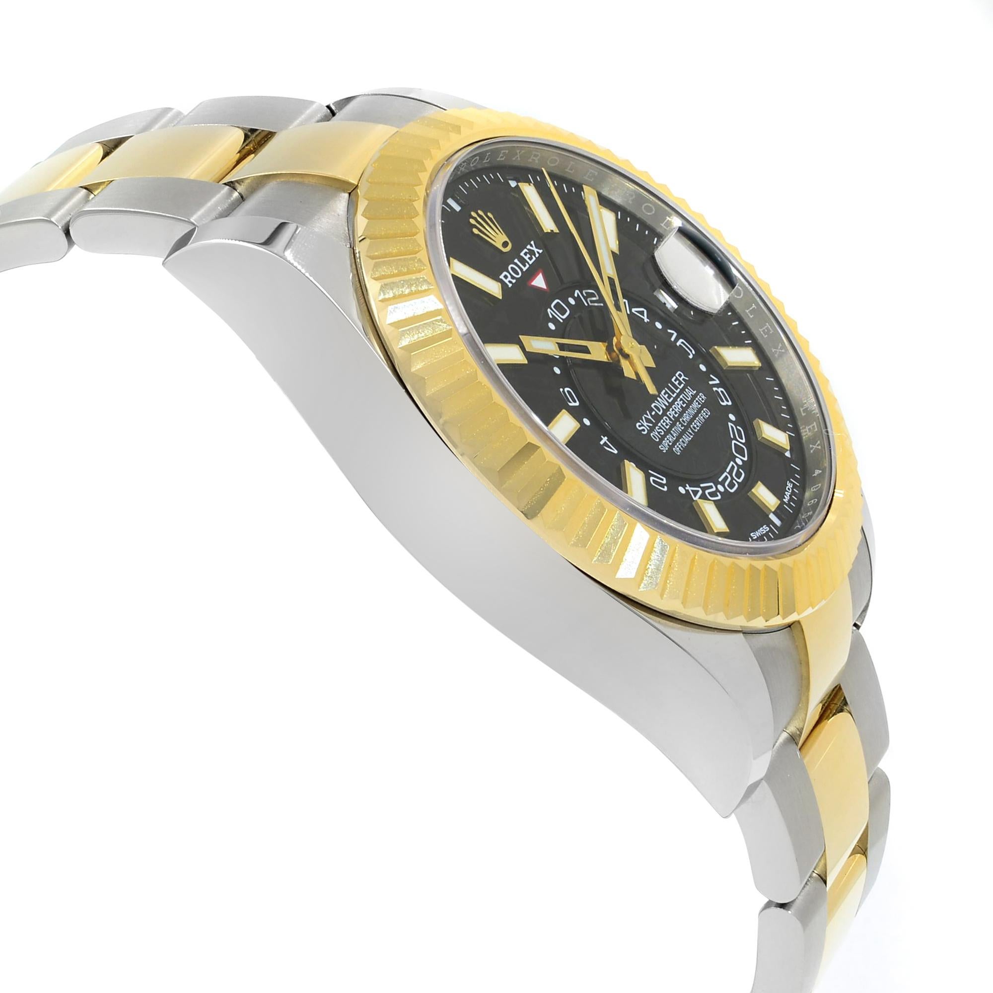 Rolex Montre pour homme Sky-Dweller automatique BlacK en acier et or jaune 18 carats avec cadran et cadran, 326933 Pour hommes en vente