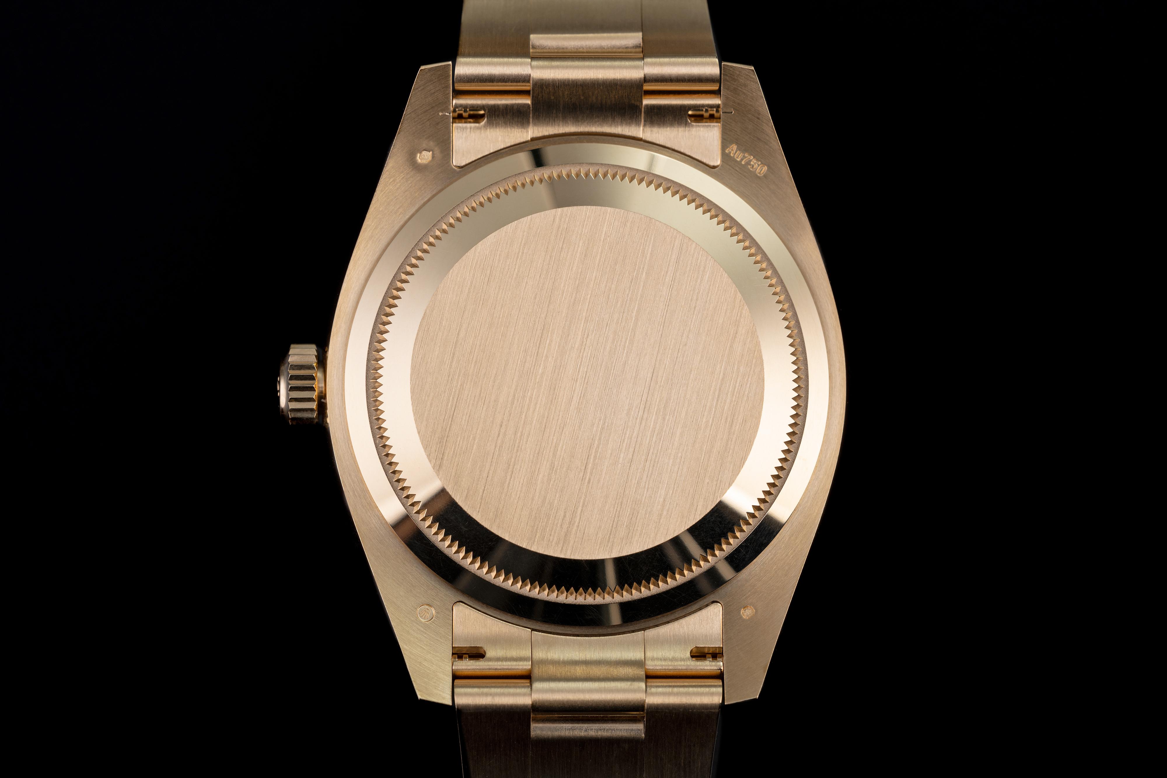 Moderno Rolex Sky-Dweller 'Oro Giallo' Quadrante Nero in vendita