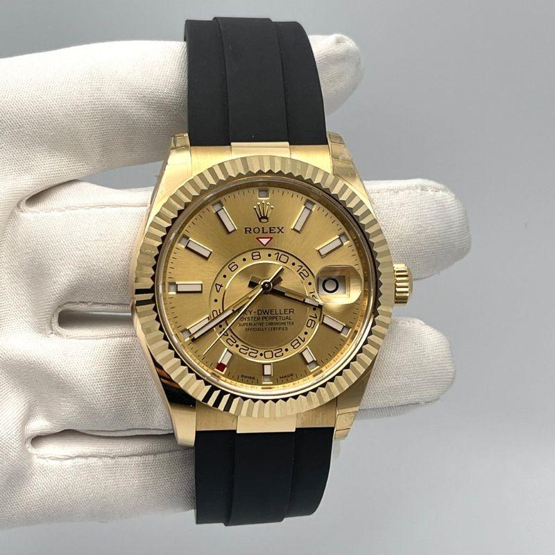 Women's or Men's Rolex Sky-Dweller Yellow Gold Champagne Dial 326238, 2021