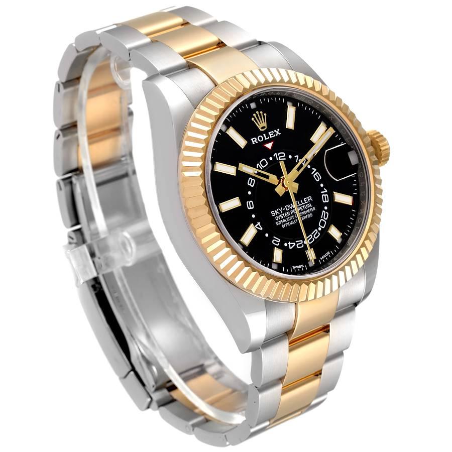Rolex Sky Dweller Yellow Gold Steel Black Dial Mens Watch 326933 Box Card In Excellent Condition In Atlanta, GA