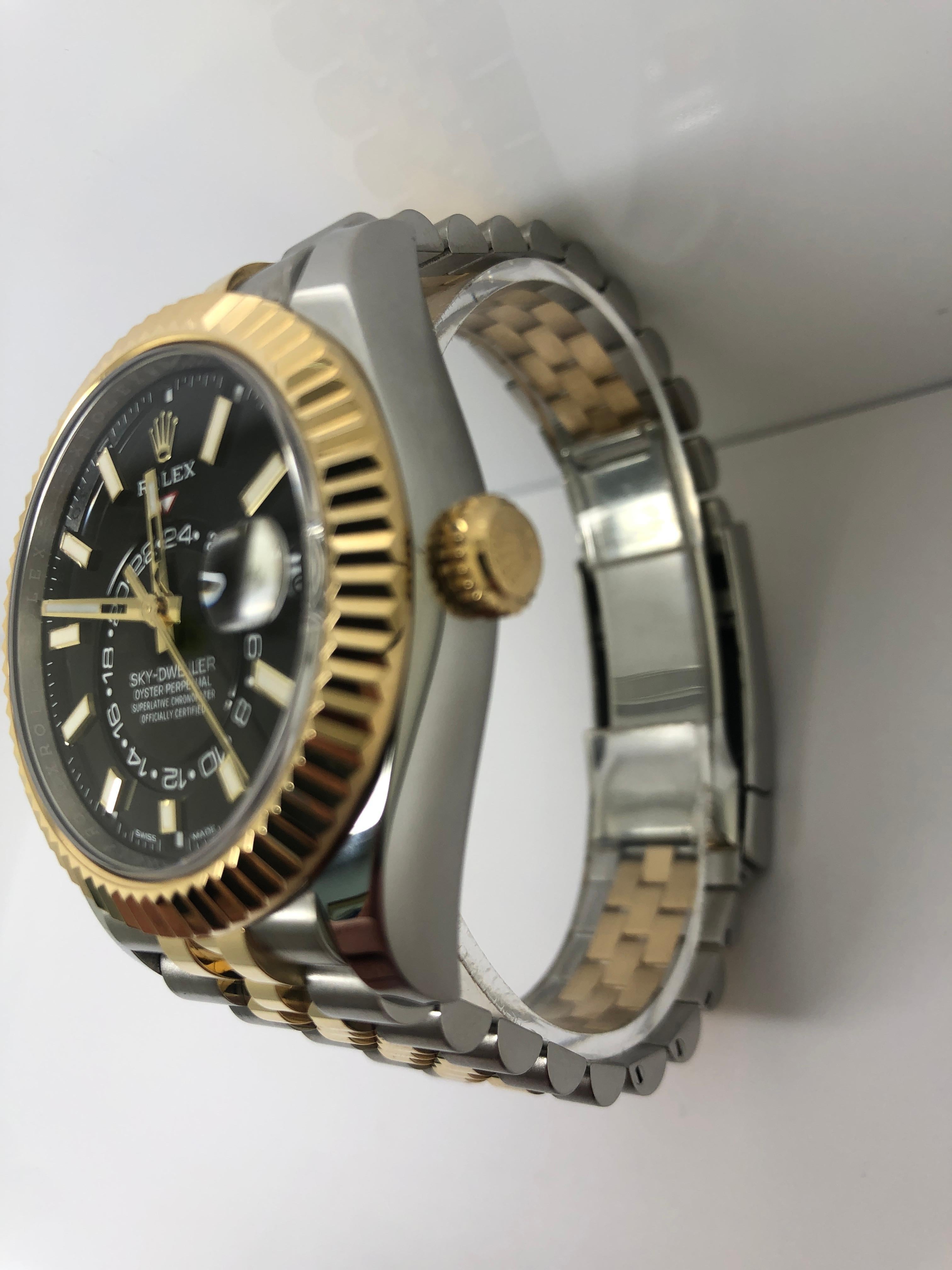 New Men's Rolex Skydweller two tone jubilee bracelet

box papers

free overnight shipping

shop with confidence 

