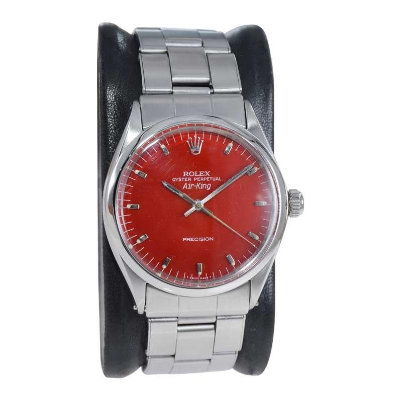 FACTORY / HOUSE: Rolex Watch Co.
STYLE / REFERENCE: Air King / Reference 5500
METAL / MATERIAL: Stainless Steel
CIRCA / YEAR: 1970 / 1971
DIMENSIONS / SIZE: Length 39mm x Diameter 34mm
MOVEMENT / CALIBER: Perpetual Winding / Jewels 
DIAL / HANDS:
