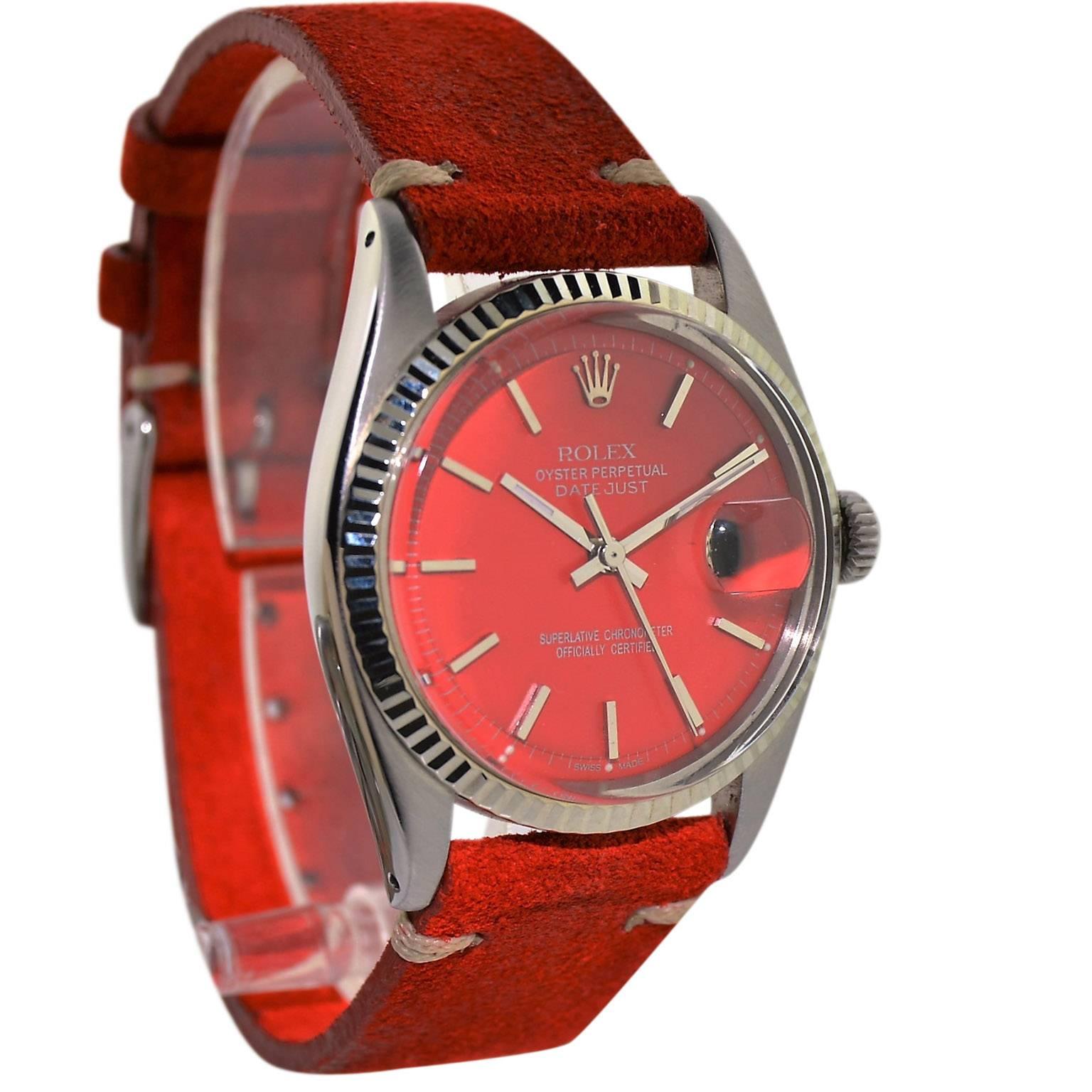 Moderne Rolex Stainless Steel Datejust Custom Red Dial Watch circa, 1970's en vente