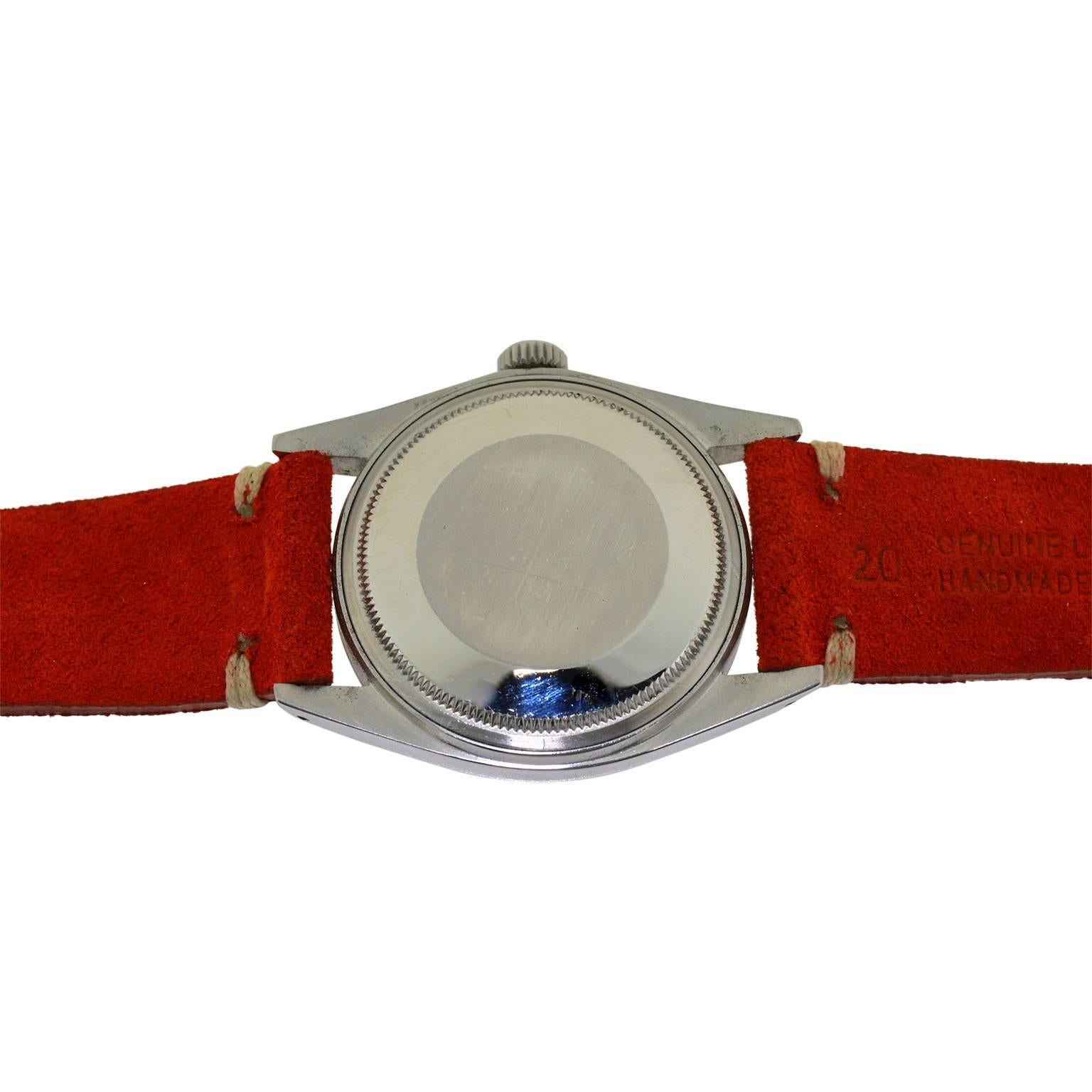 Rolex Edelstahl Datejust Custom rotes Zifferblatt Uhr circa, 1970's im Angebot 1