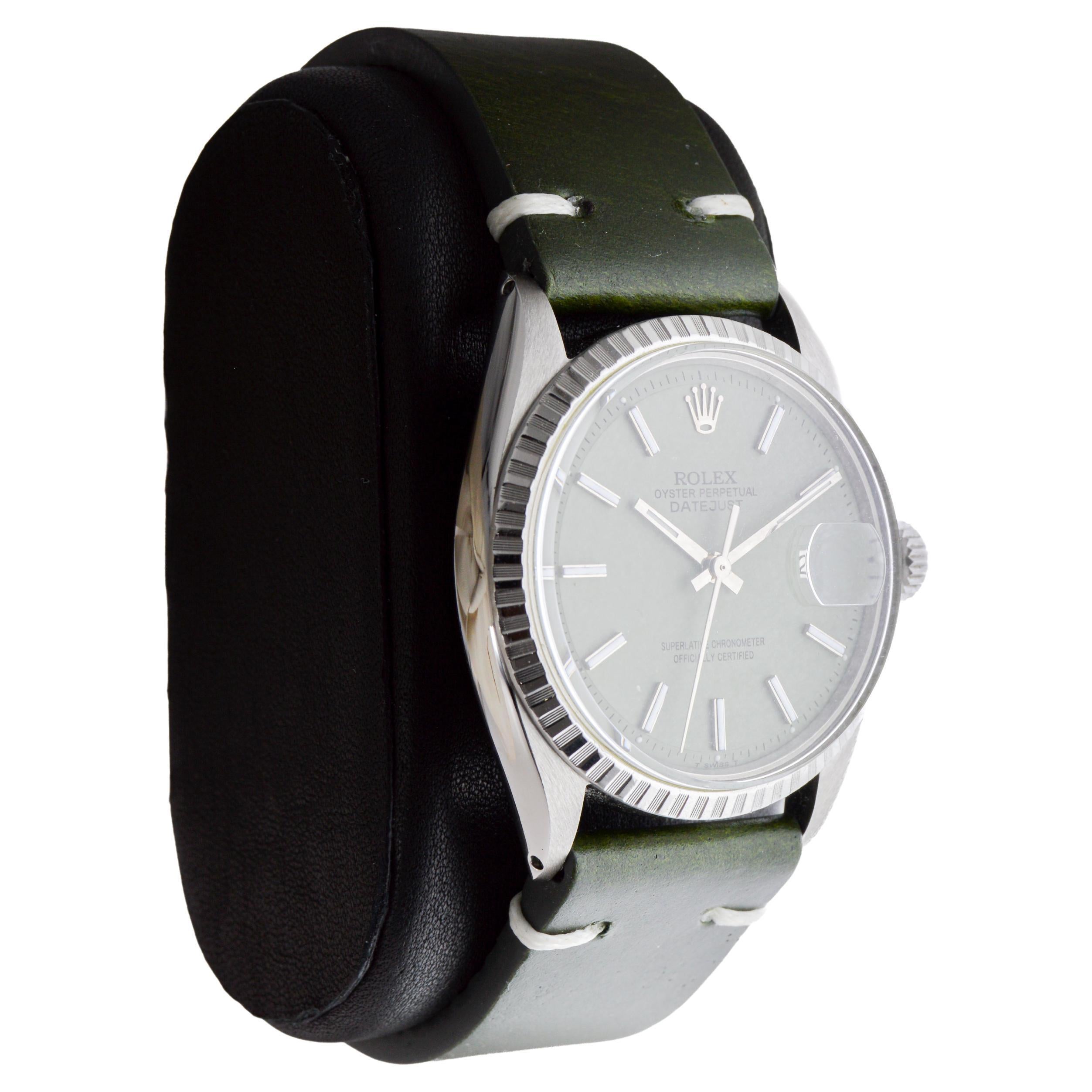 FABBRICA / CASA: Rolex Watch Company
STILE / RIFERIMENTO: Datejust / Riferimento 1603
METALLO / MATERIALE: Acciaio inossidabile
CIRCA / ANNO: 1970
DIMENSIONI: Lunghezza 43 mm 