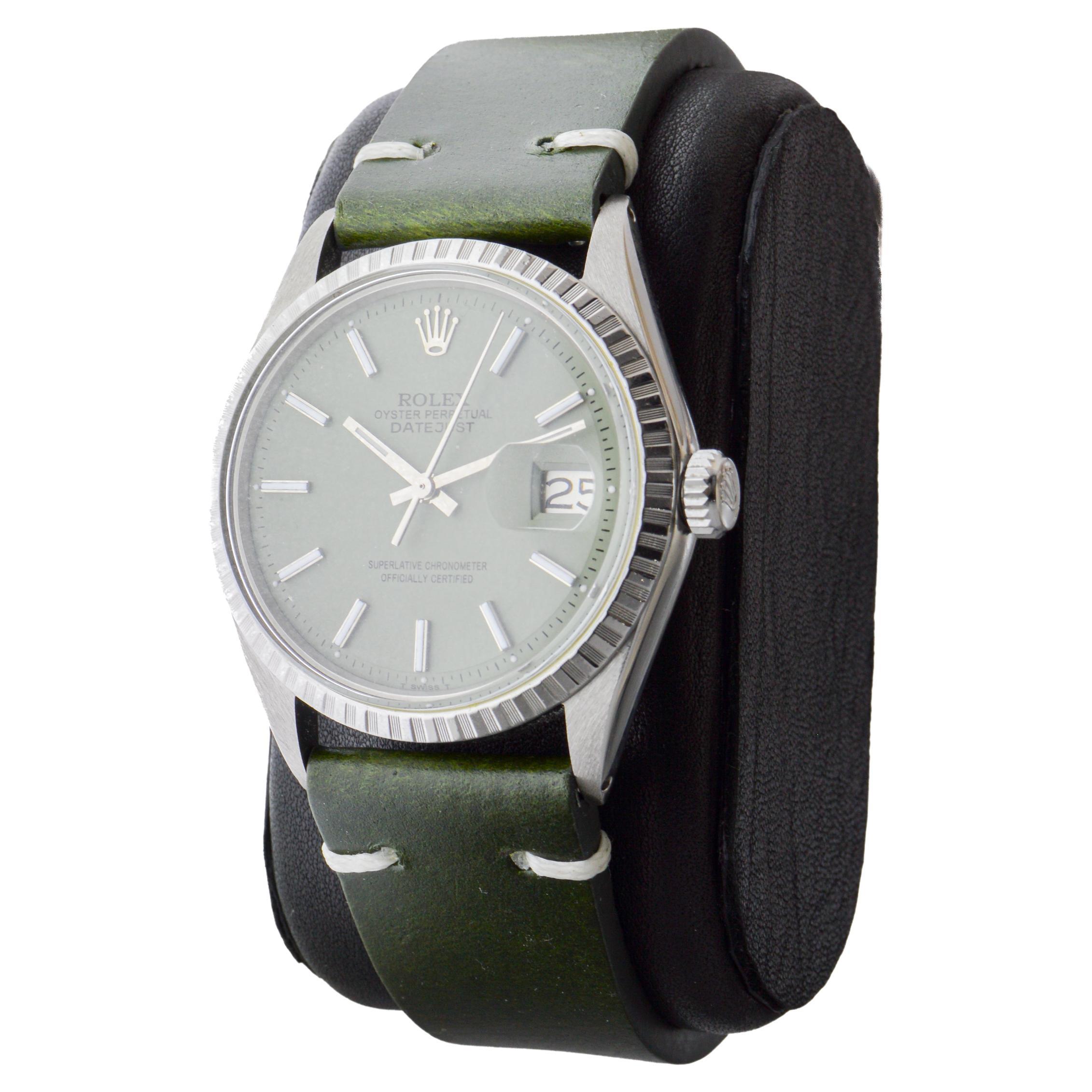 Rolex Datejust in acciaio inossidabile con quadrante verde salvia personalizzato, circa anni '70 in vendita 1
