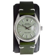 Rolex Datejust de acero inoxidable con esfera verde salvia hecha a medida circa años 70 Rolex Datejust de acero inoxidable con esfera verde salvia hecha a medida circa años 70
