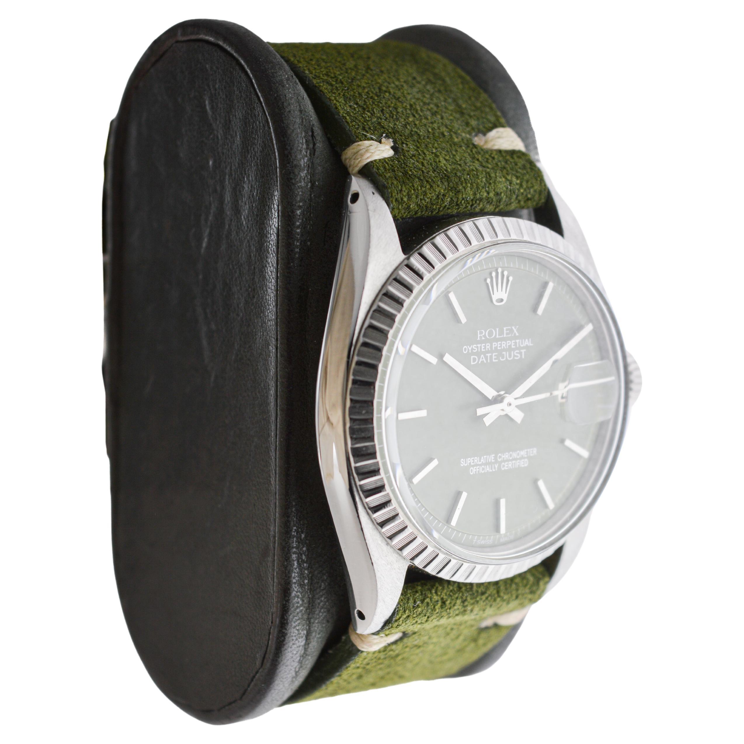 FACTORY / HOUSE: Rolex Watch Company
STYLE / REFERENCE: Datejust / Reference 1601
METAL / MATERIAL: Stainless Steel
CIRCA / YEAR: 1960's
DIMENSIONS / SIZE: Length  42mm X Diameter 36mm
MOVEMENT / CALIBER: Perpetual Winding / 26 Jewels / Caliber