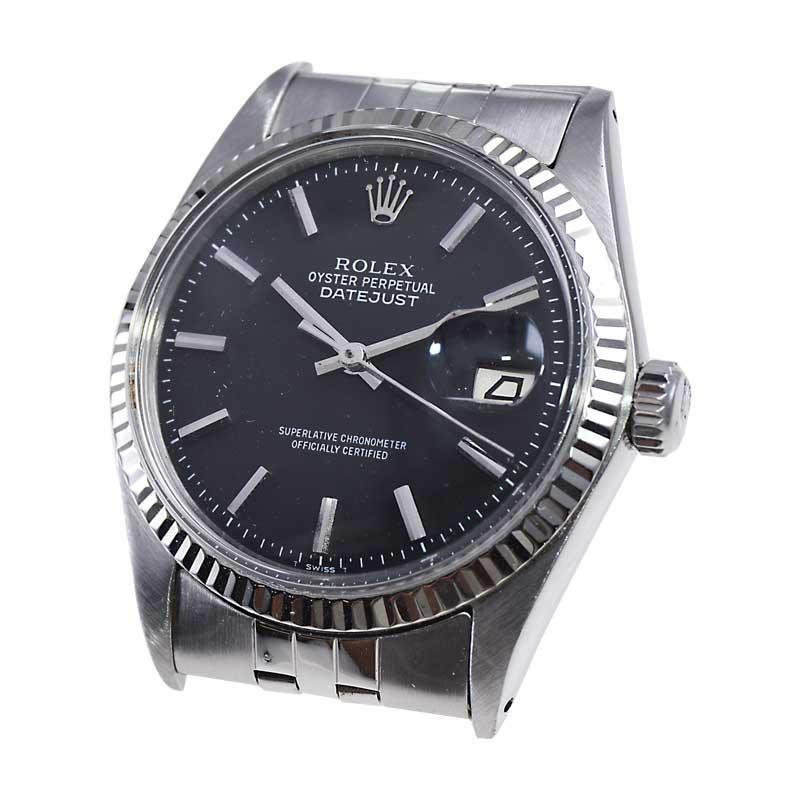 Rolex Montre Datejust en acier inoxydable avec cadran noir d'origine du milieu des années 1960 en vente 3