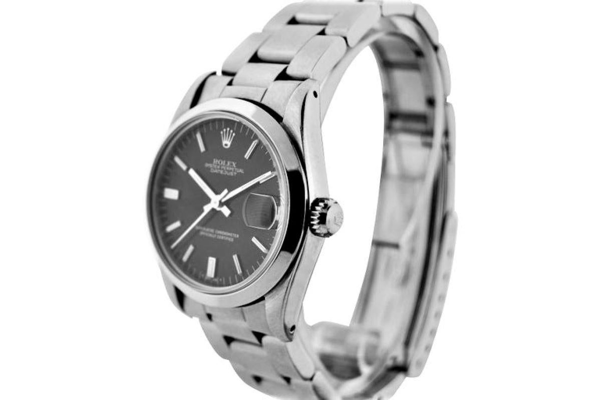 FACTORY / HOUSE: Rolex Watch Company
STYLE / REFERENCE: Oyster Perpetual / Midsize
METAL / MATERIAL: Stainless Steel 
DIMENSIONS: 30mm diameter / 36mm including lugs
CIRCA: 2000 plus
MOVEMENT / CALIBER: Perpetual Winding / 26 Jewels 
DIAL / HANDS: