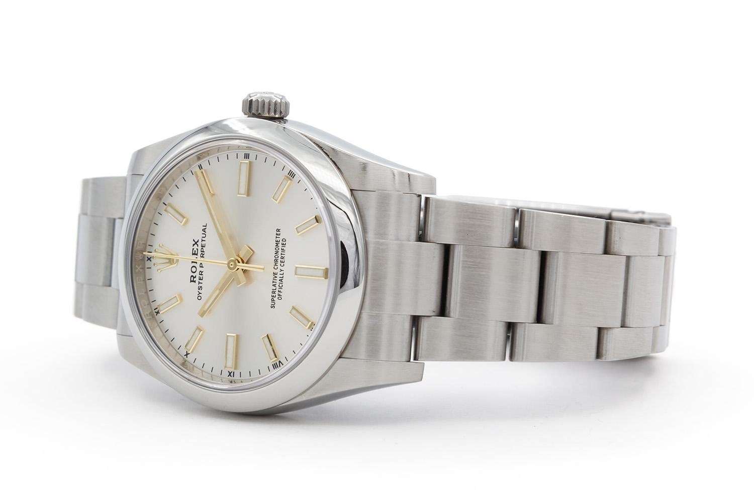 Contemporaneo Rolex Oyster Perpetual 34mm in acciaio inossidabile con quadrante a bastoni Silver 124200 in vendita