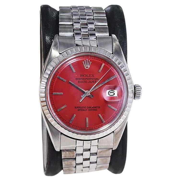 Rolex Montre Oyster Perpetual Datejust en acier inoxydable avec cadran rouge personnalisé, années 1960 en vente