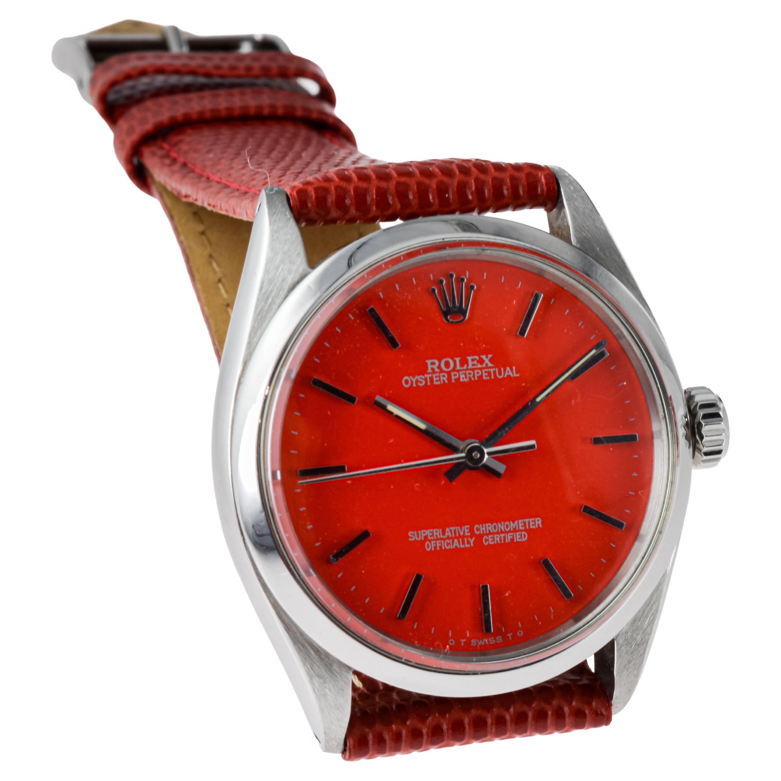 Rolex Oyster Perpetual de acero inoxidable con esfera roja personalizada hacia 1960 en venta 5