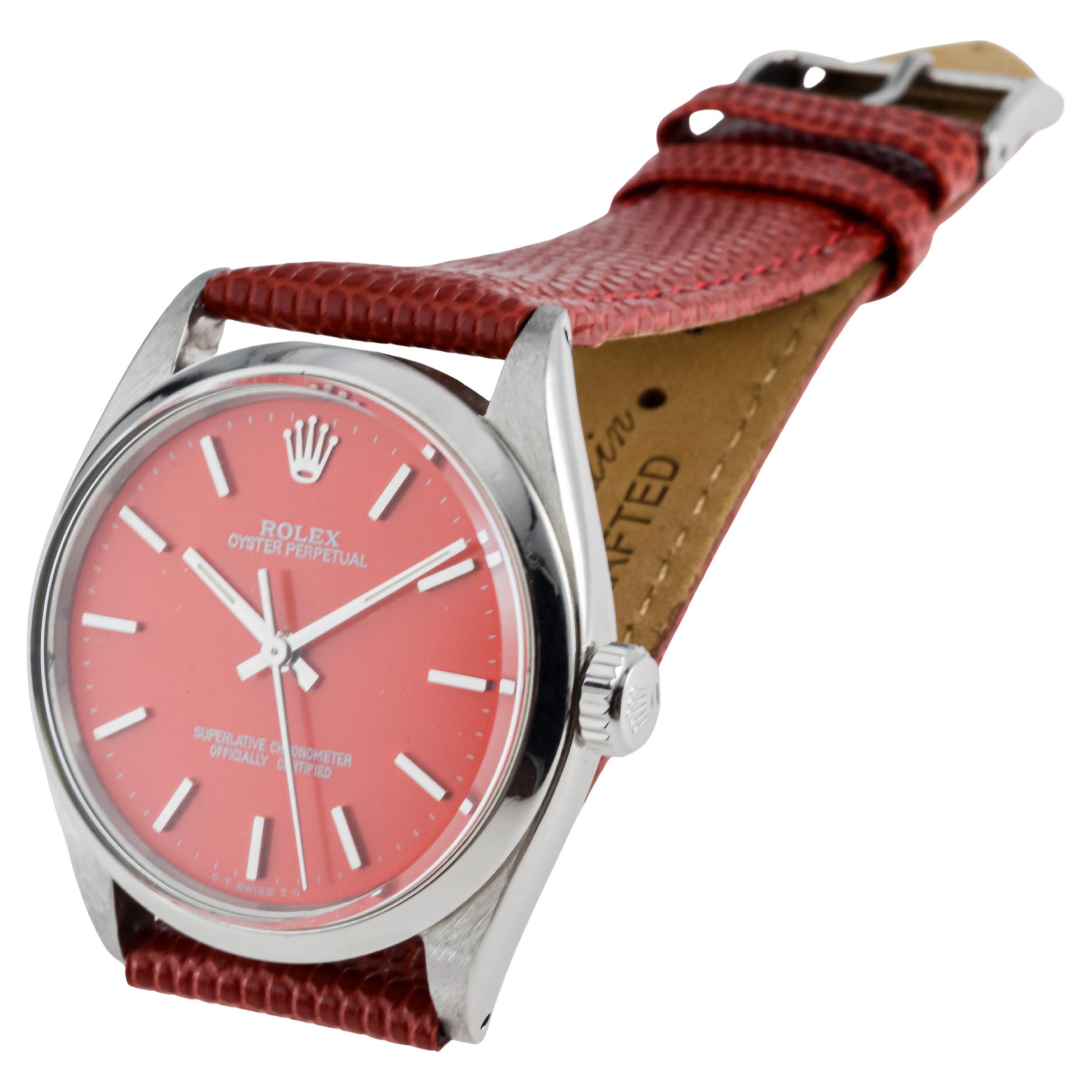 Rolex Oyster Perpetual en acier inoxydable avec cadran rouge personnalisé vers les années 1970 en vente 7