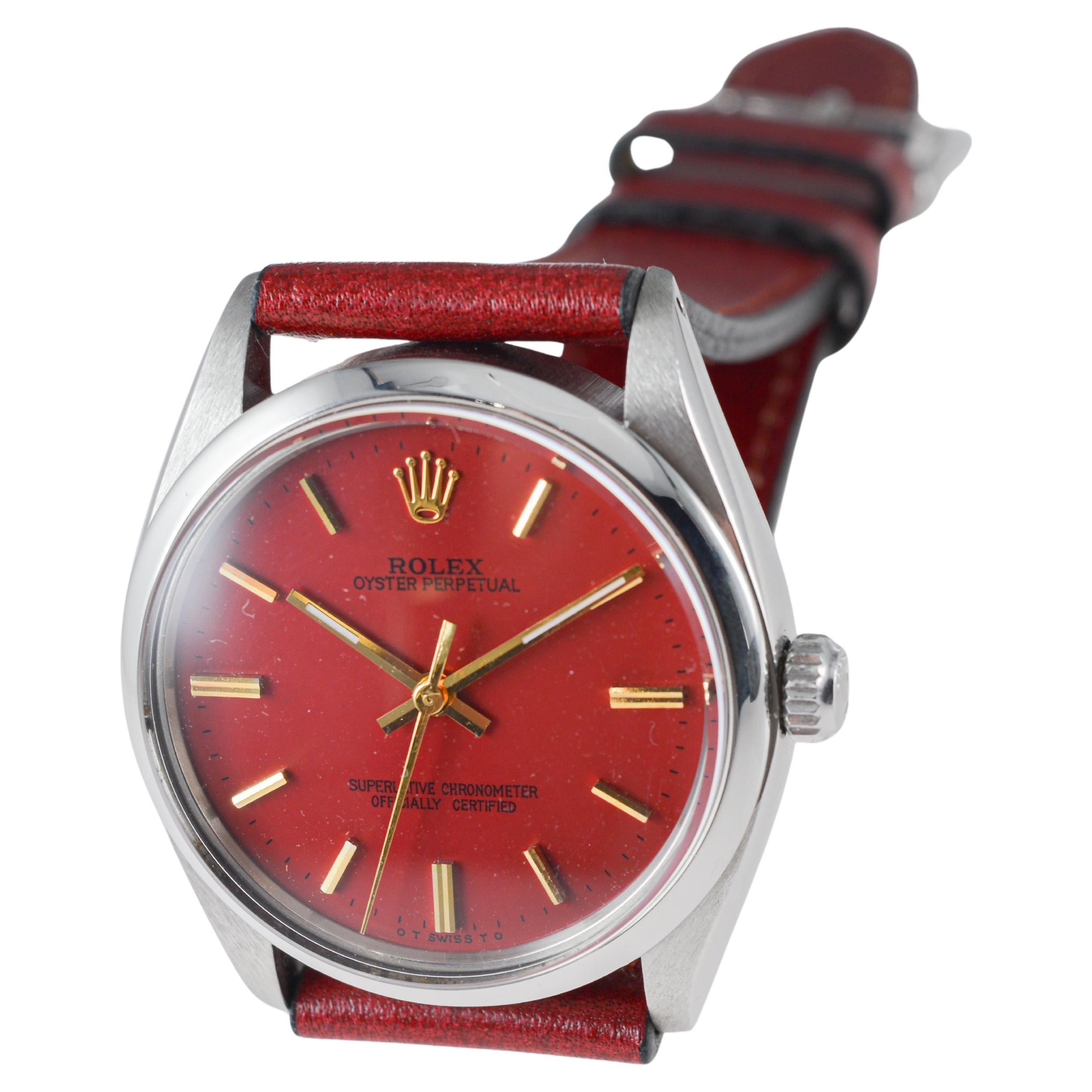 Rolex Edelstahl Oyster Perpetual mit benutzerdefinierten roten Zifferblatt circa 1970's im Angebot 12