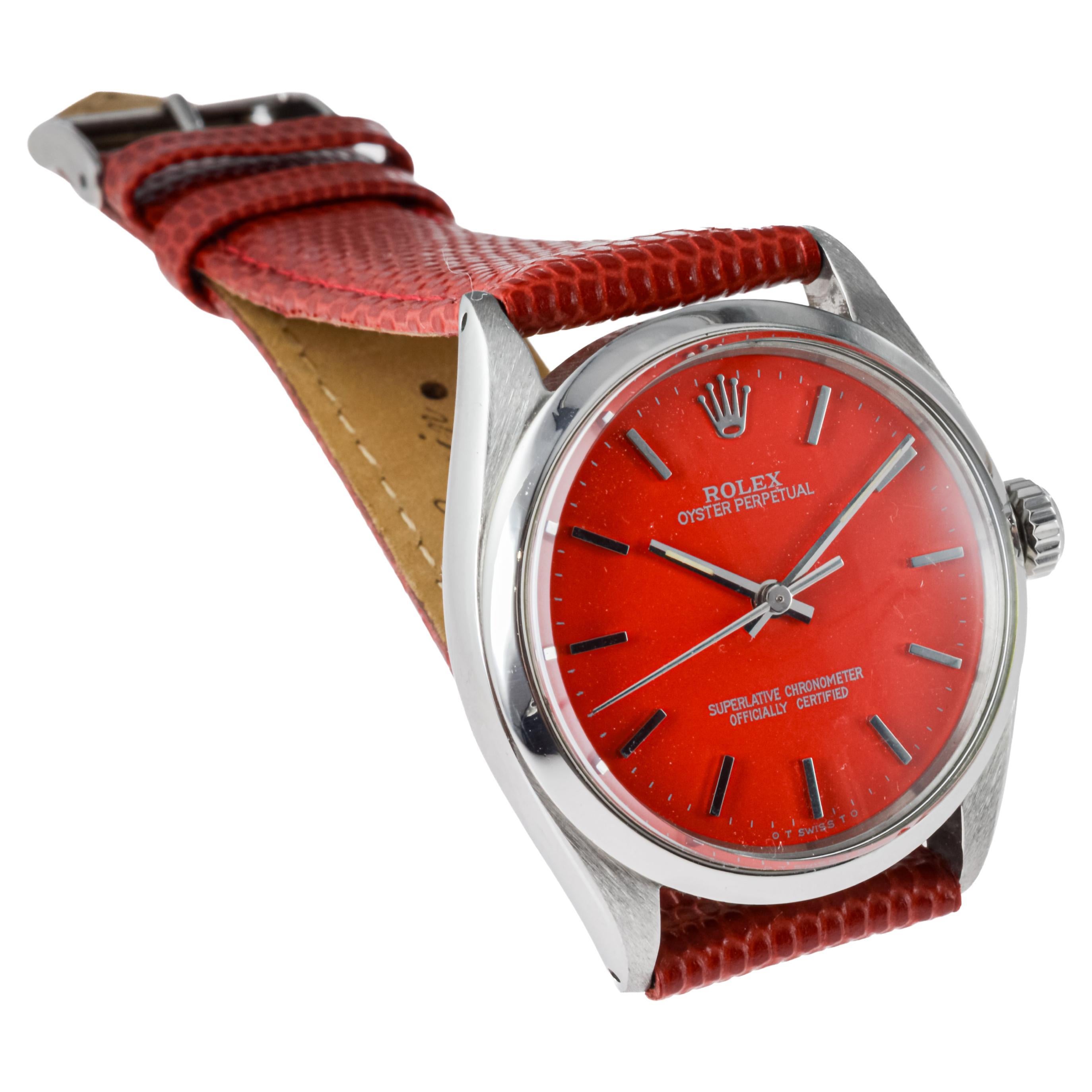 Rolex Oyster Perpetual en acier inoxydable avec cadran rouge personnalisé vers les années 1970 en vente 4