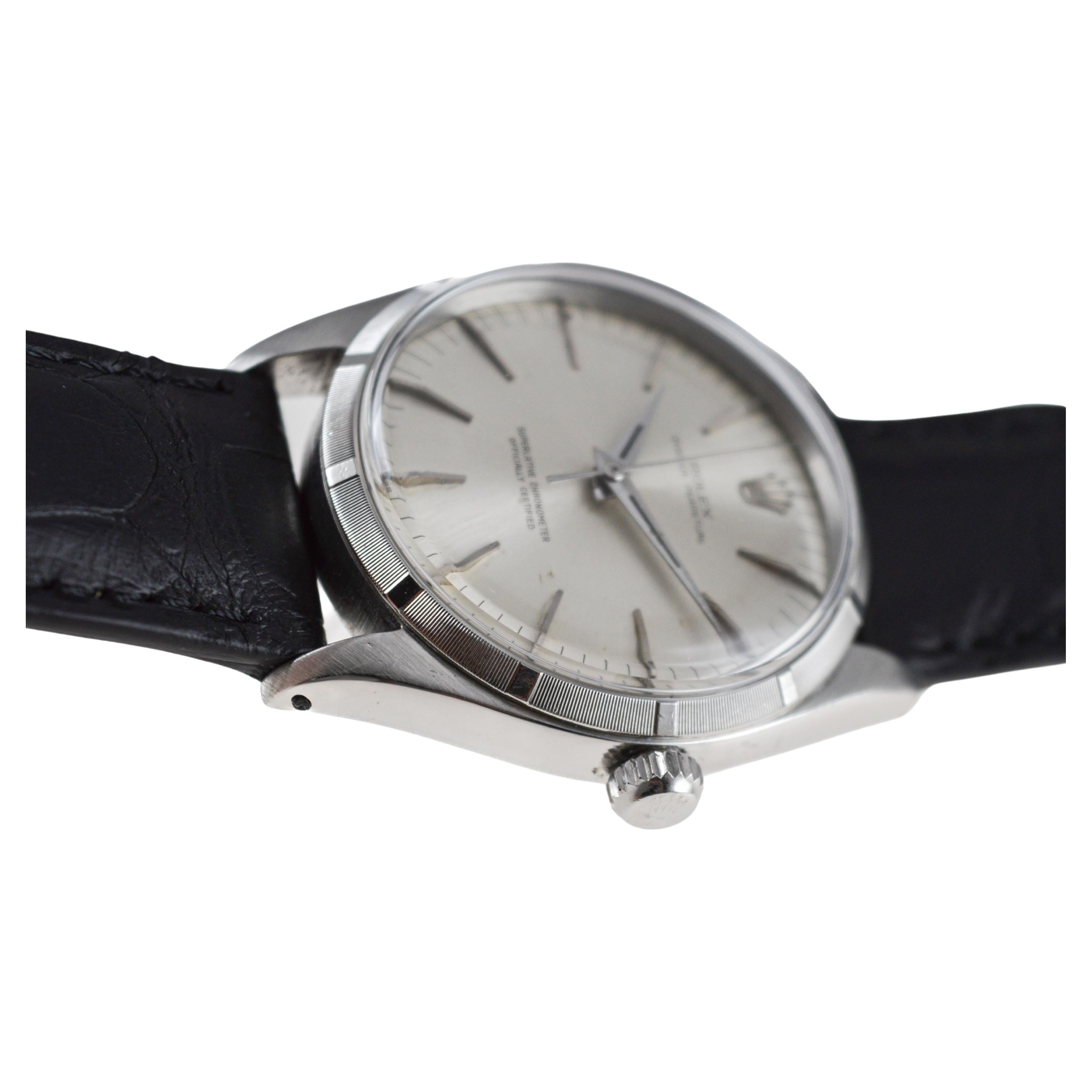 Rolex Oyster Perpetual avec moteur rare et lunette tournée, 1957 en vente 4