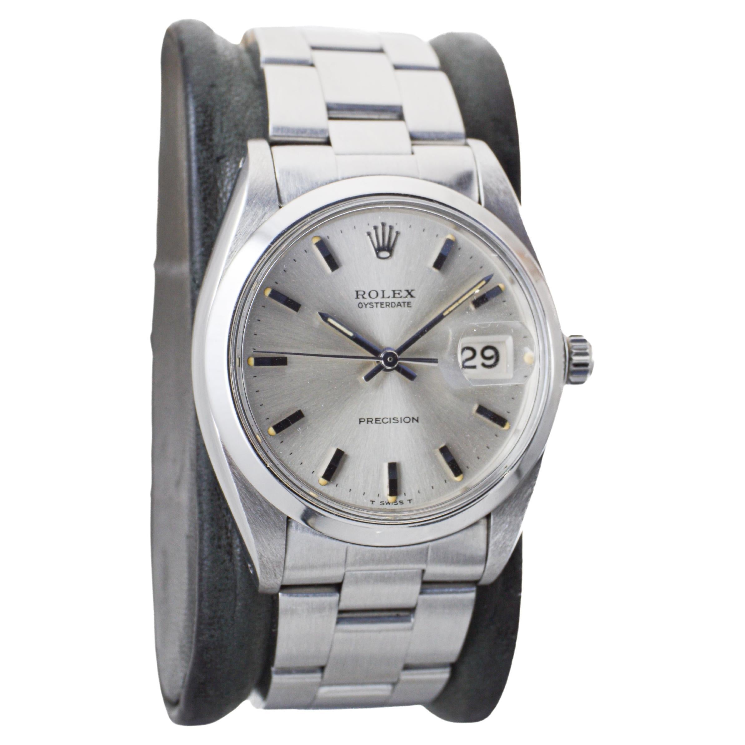 FACTORY / HOUSE: Rolex Watch Company
STYLE / REFERENCE: Oysterdate / Reference 6694
METAL / MATERIAL: Stainless Steel
CIRCA / YEAR: 1967
DIMENSIONS / SIZE: Length 42mm X Diameter 35mm
MOVEMENT / CALIBER: Manual Winding / 17 Jewels / Caliber