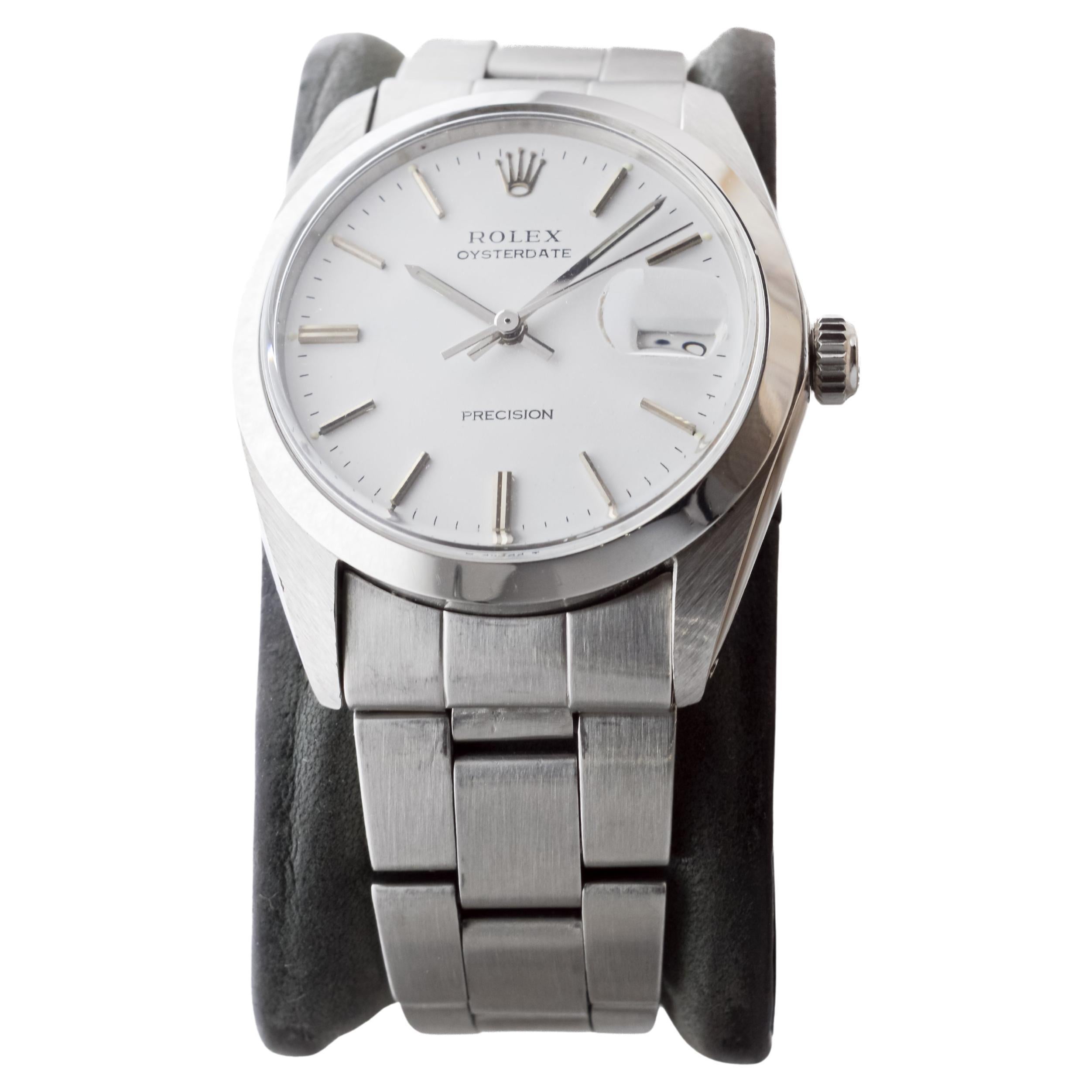 Rolex Stainless Steel Oysterdate with Rare Original White Dial circa, 1970's In Excellent Condition In Long Beach, CA