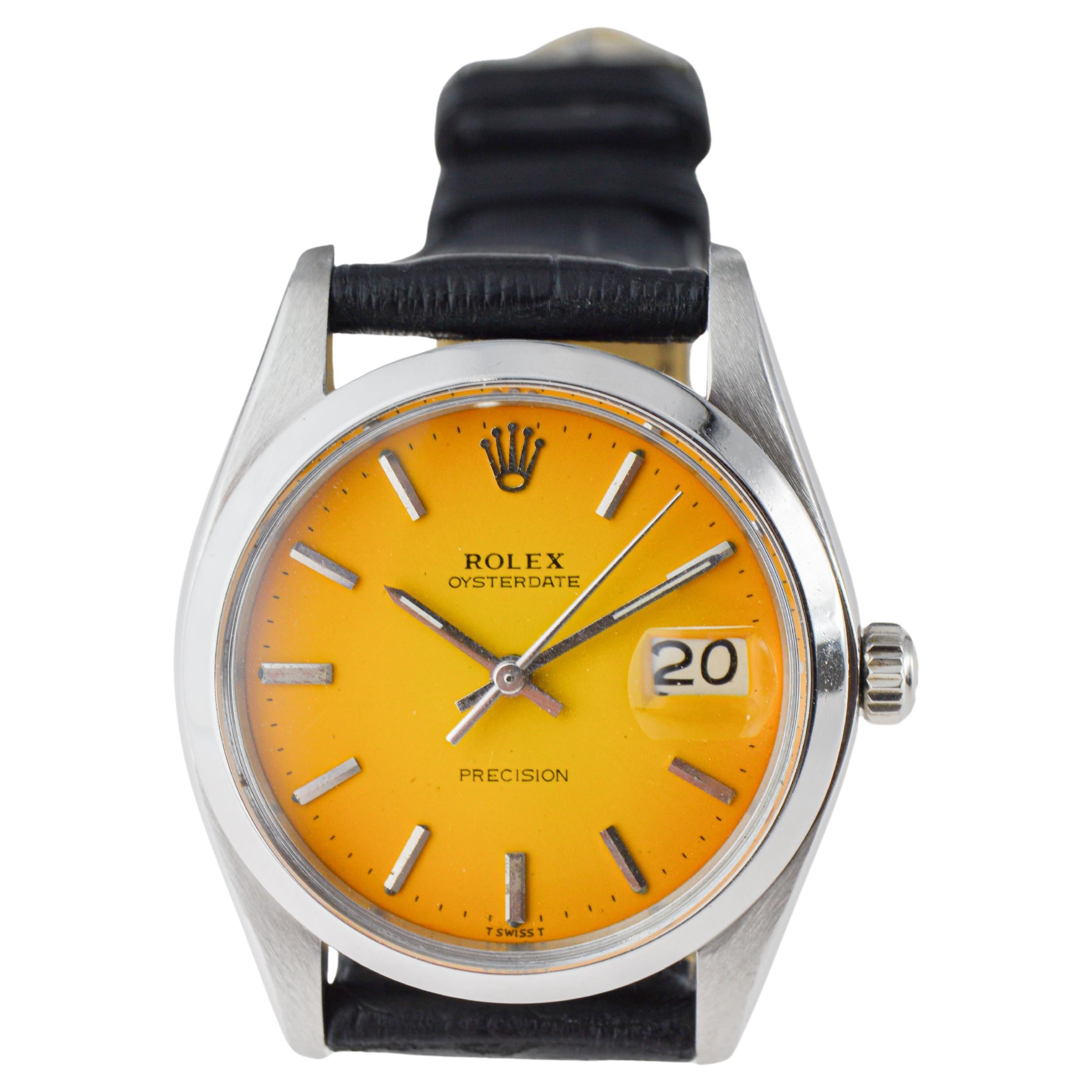 Rolex Oysterdate en acier inoxydable avec rare cadran jaune à vignettes, circa 1970 en vente 6