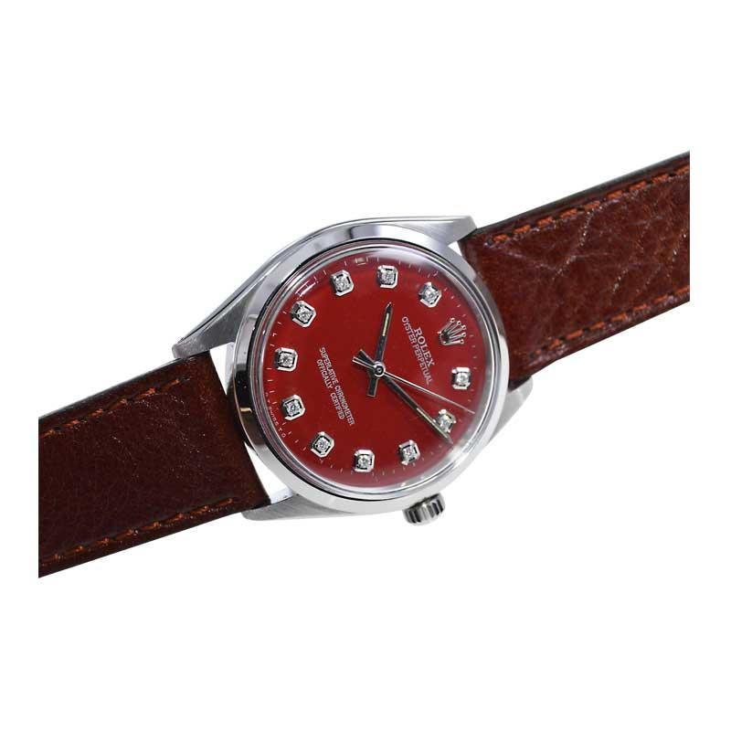 Rolex en acier inoxydable avec cadran à diamants rouges fait sur mesure dans les années 1960/70 en vente 1