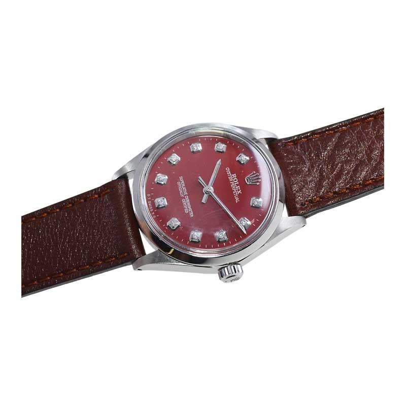 Rolex en acier inoxydable avec cadran à diamants rouges fait sur mesure dans les années 1960/70 en vente 2