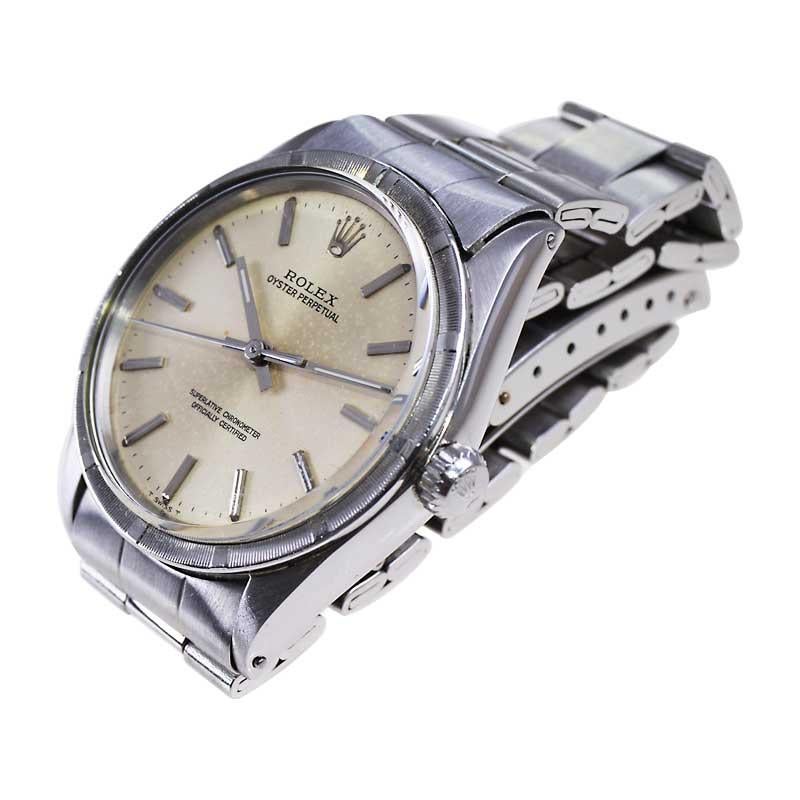 Rolex Edelstahl mit maschinell bearbeiteter Lünette und Original-Armband von 1967 für Damen oder Herren im Angebot