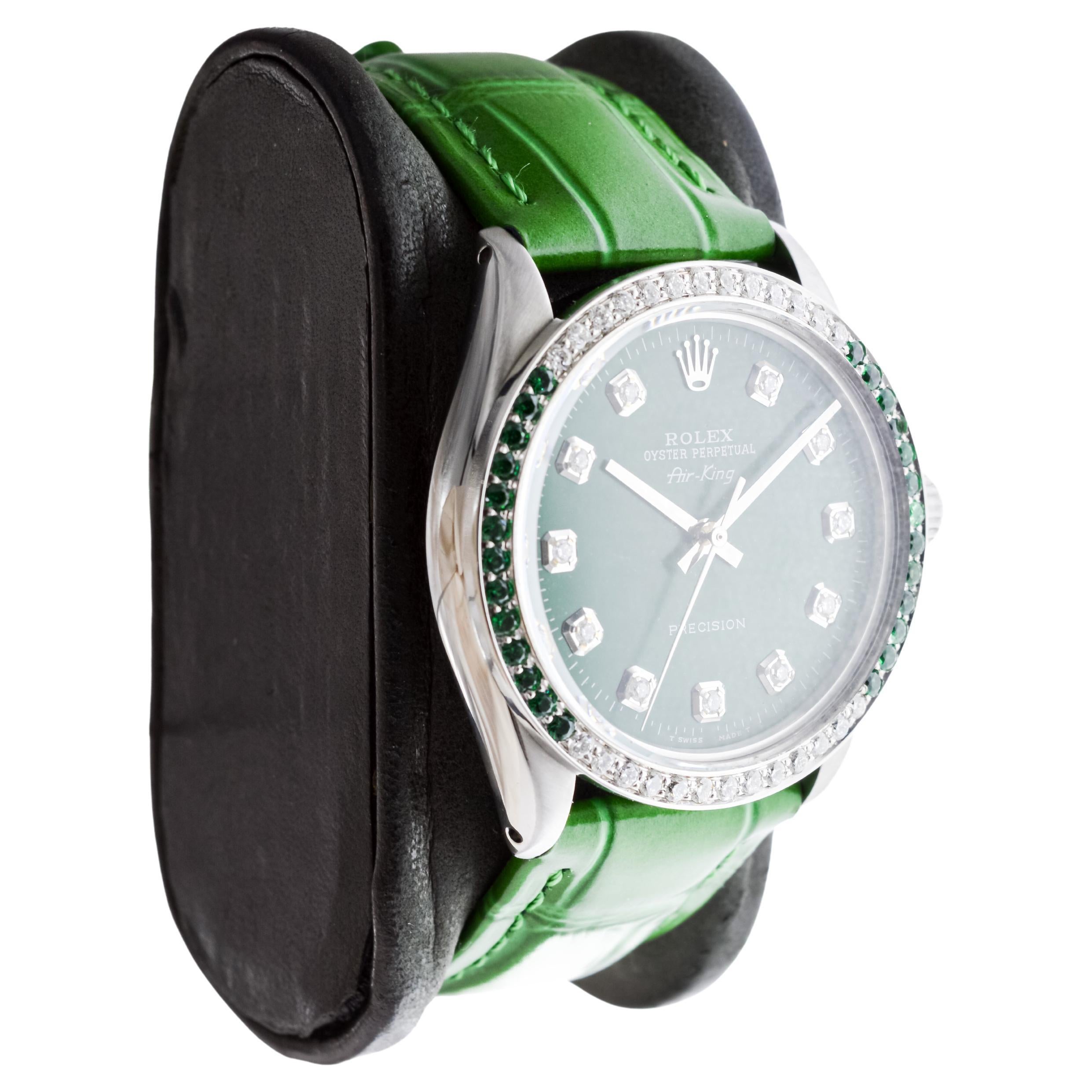 FACTORY / HOUSE: Rolex Watch Company
STYLE / REFERENCE: Air King / Reference 5500-1002
METAL / MATERIAL: Stainless Steel
CIRCA / YEAR: 1980's
DIMENSIONS / SIZE: Length 42mm X Diameter 35mm
MOVEMENT / CALIBER: Perpetual Winding / 26 Jewels / Caliber
